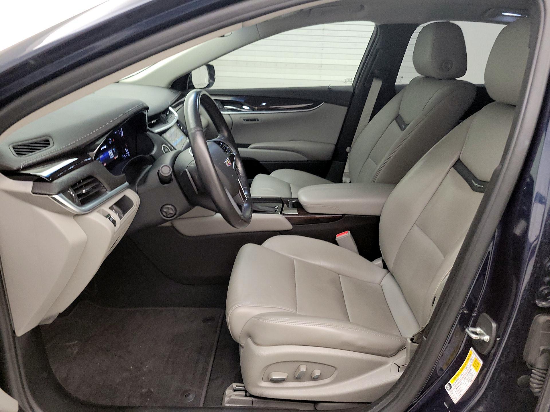 Thumbnail: 2016 Cadillac XTS - 11
