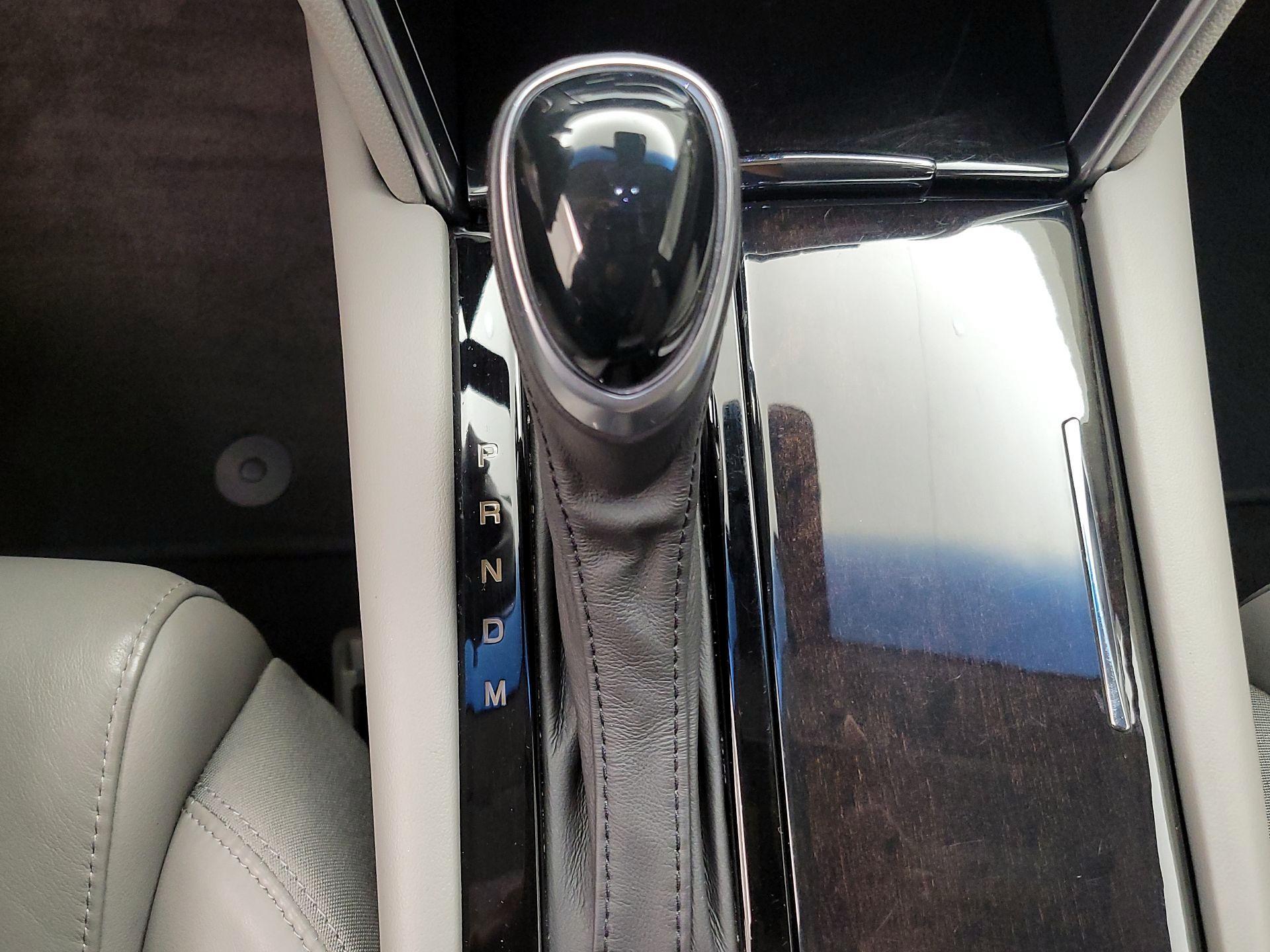 Thumbnail: 2016 Cadillac XTS - 17