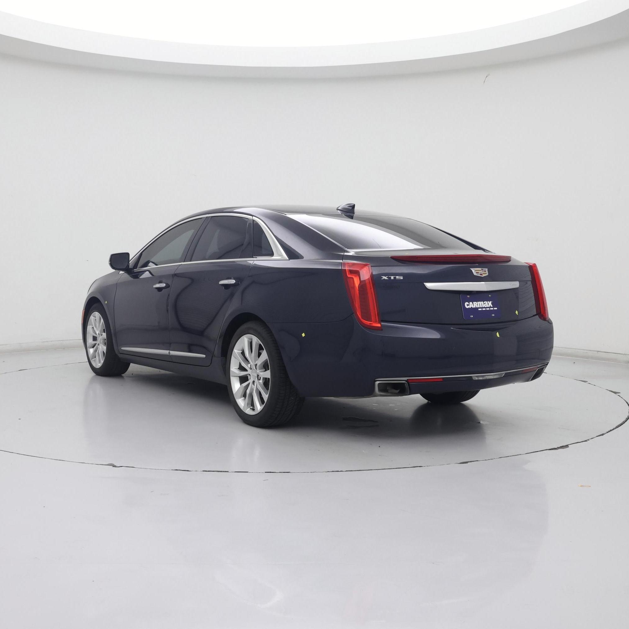 Thumbnail: 2016 Cadillac XTS - 2