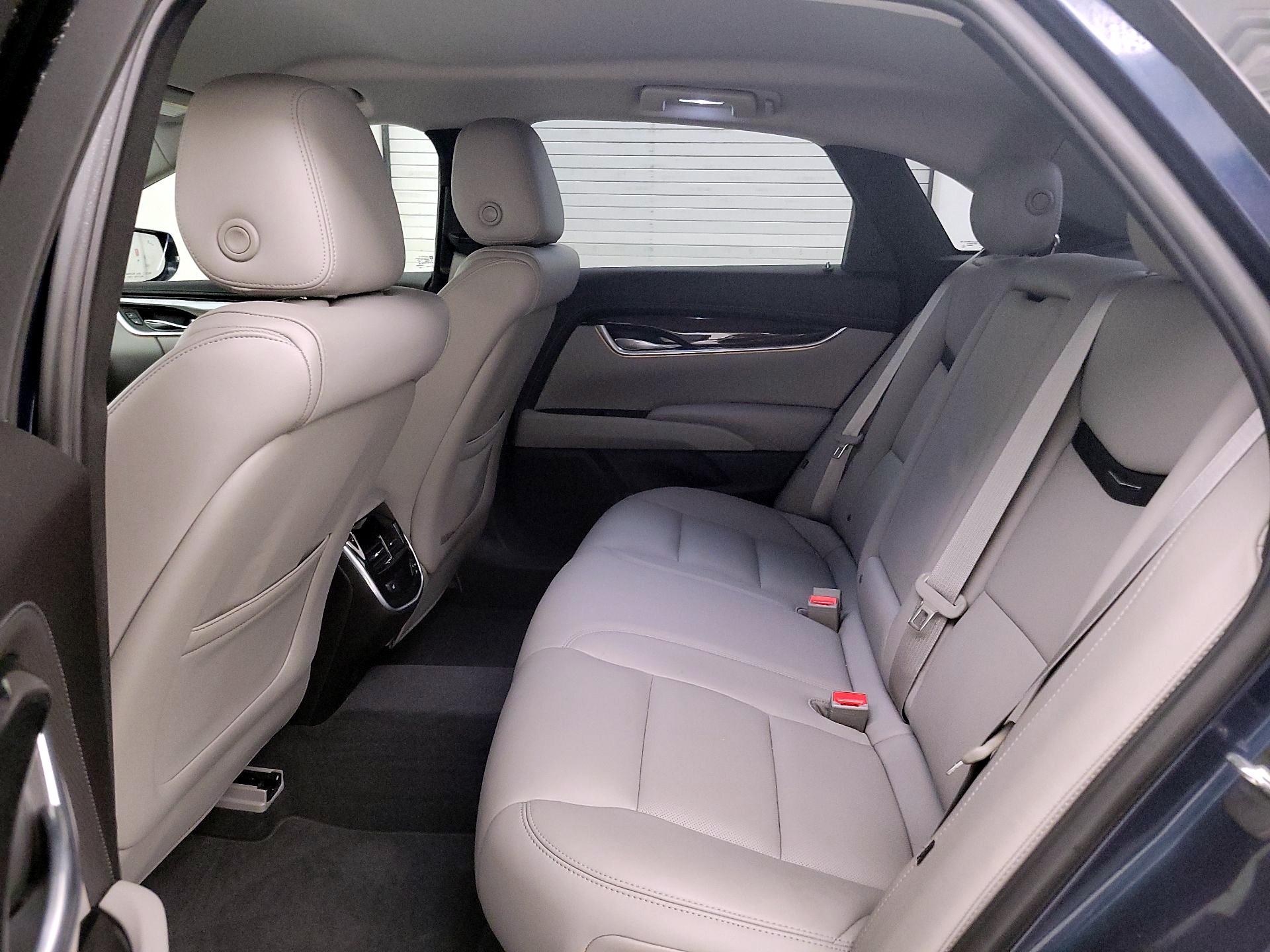 Thumbnail: 2016 Cadillac XTS - 19