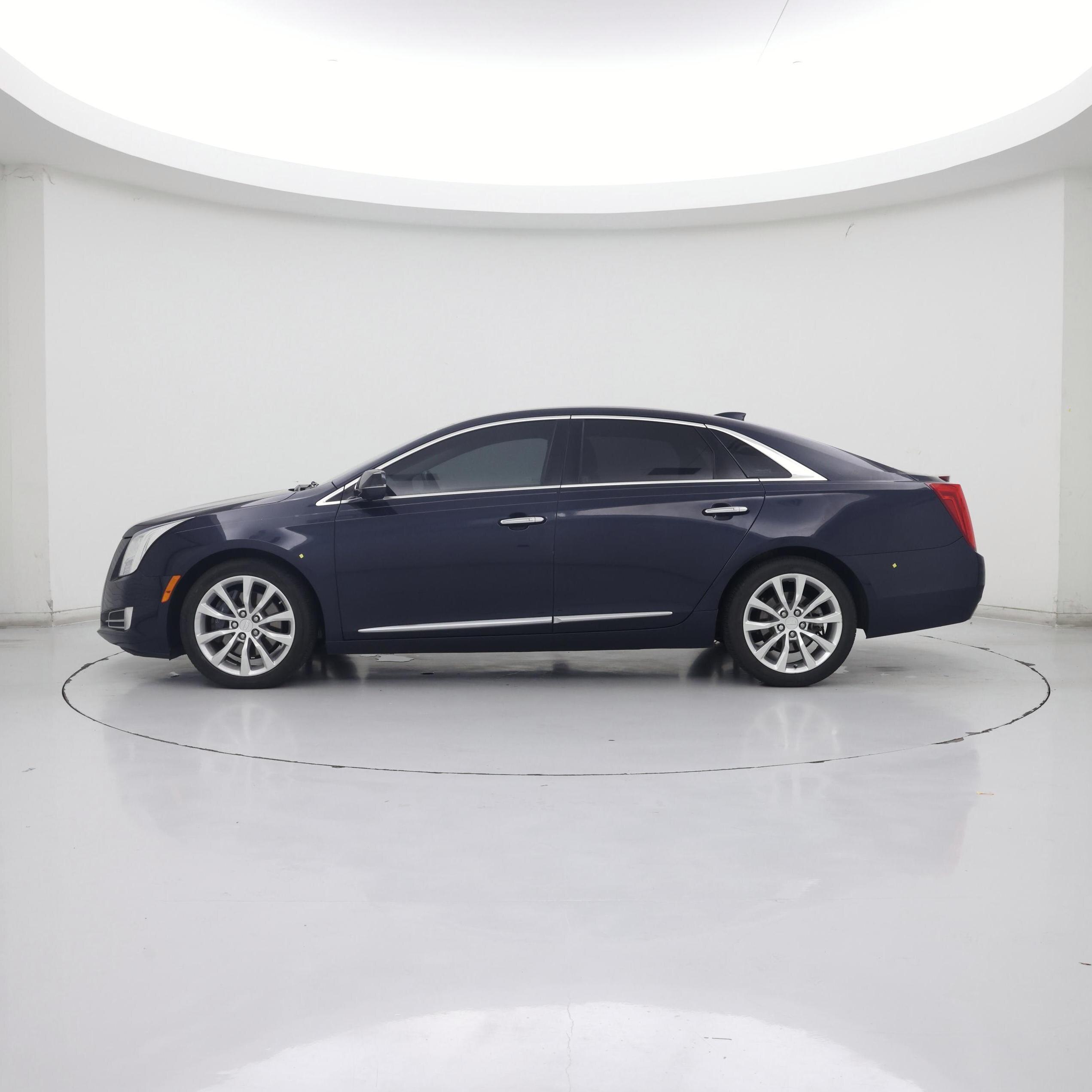 Thumbnail: 2016 Cadillac XTS - 3