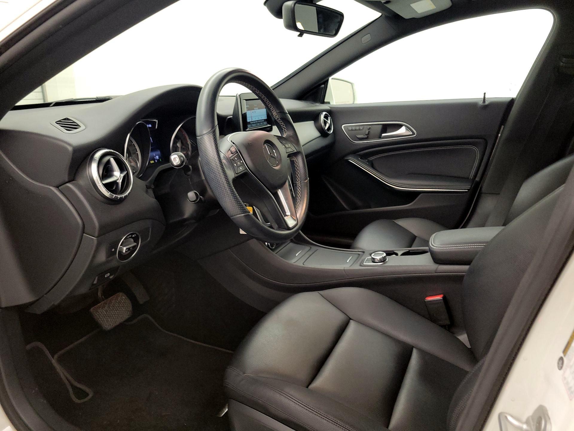 Thumbnail: 2014 Mercedes-Benz CLA - 11