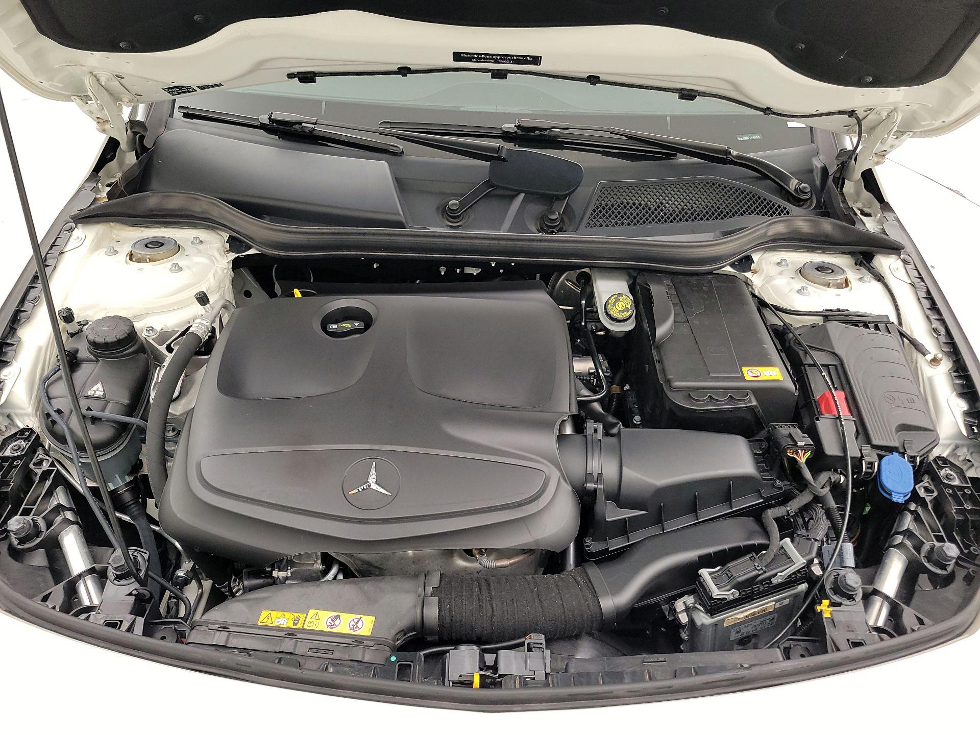 Thumbnail: 2014 Mercedes-Benz CLA - 20