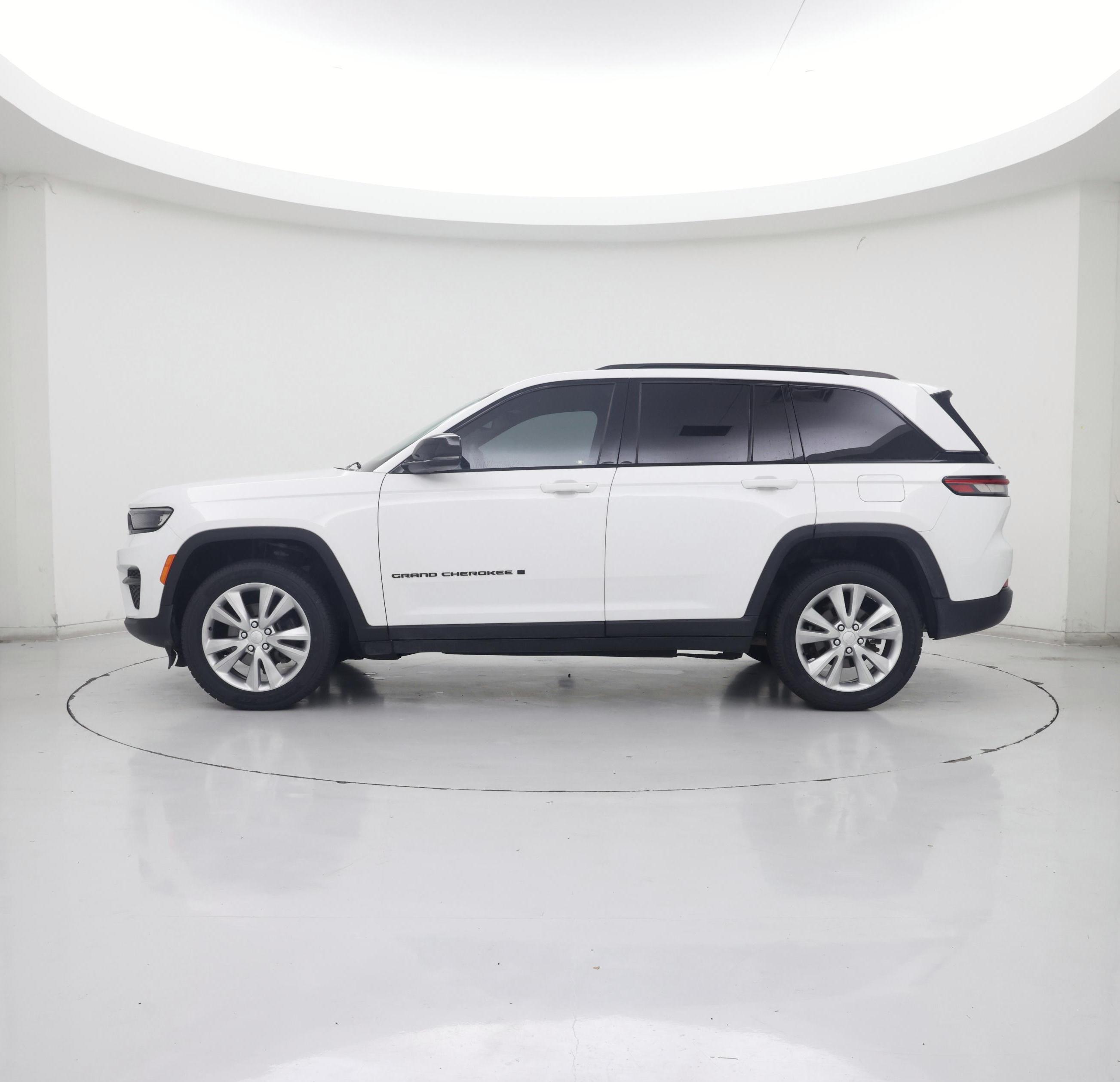 Thumbnail: 2023 Jeep Grand Cherokee - 3