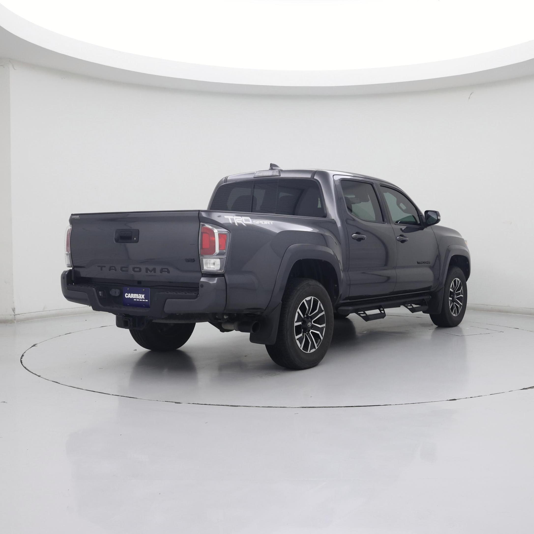 Thumbnail: 2022 Toyota Tacoma - 8