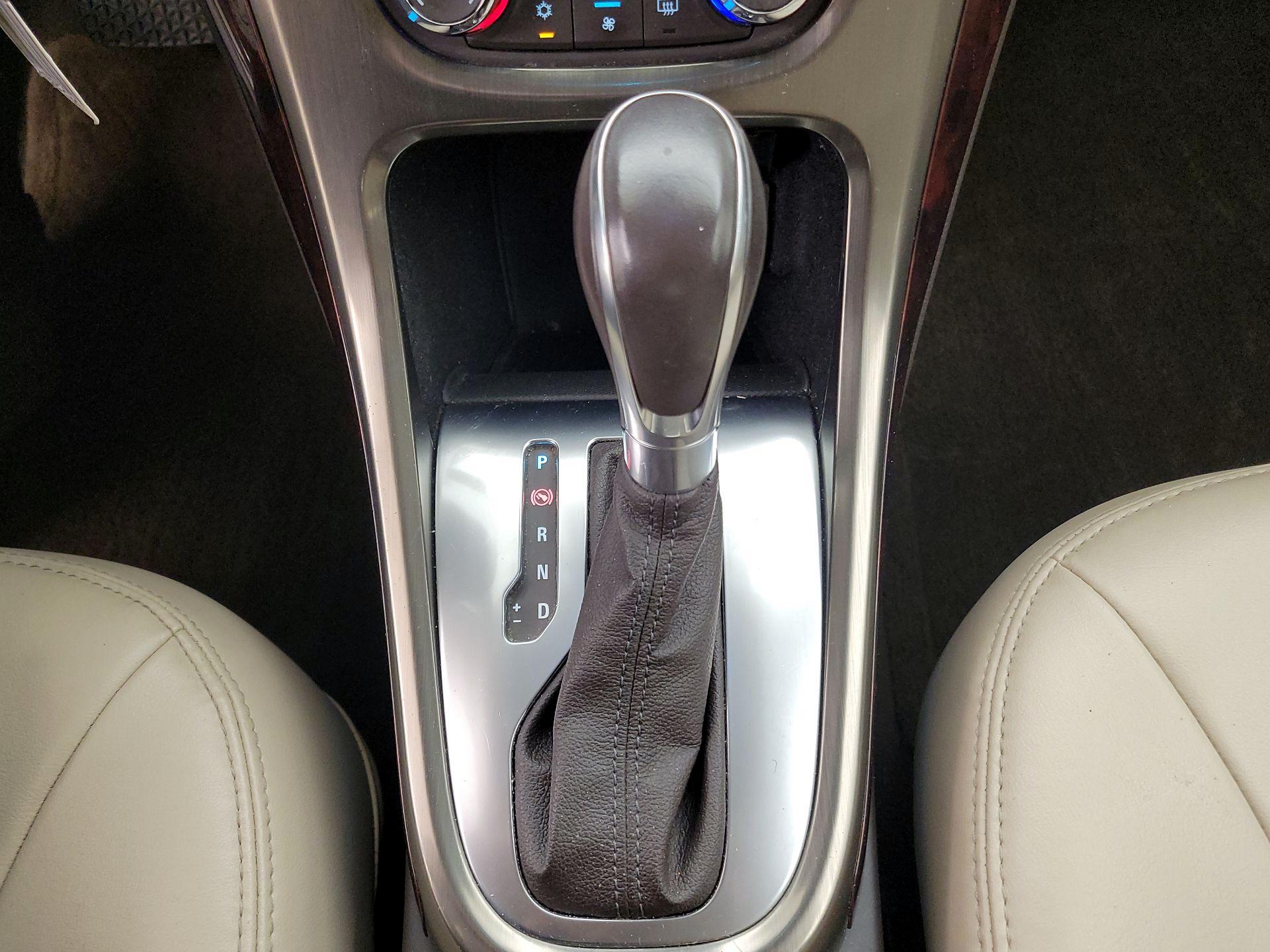 Thumbnail: 2015 Buick Verano - 17