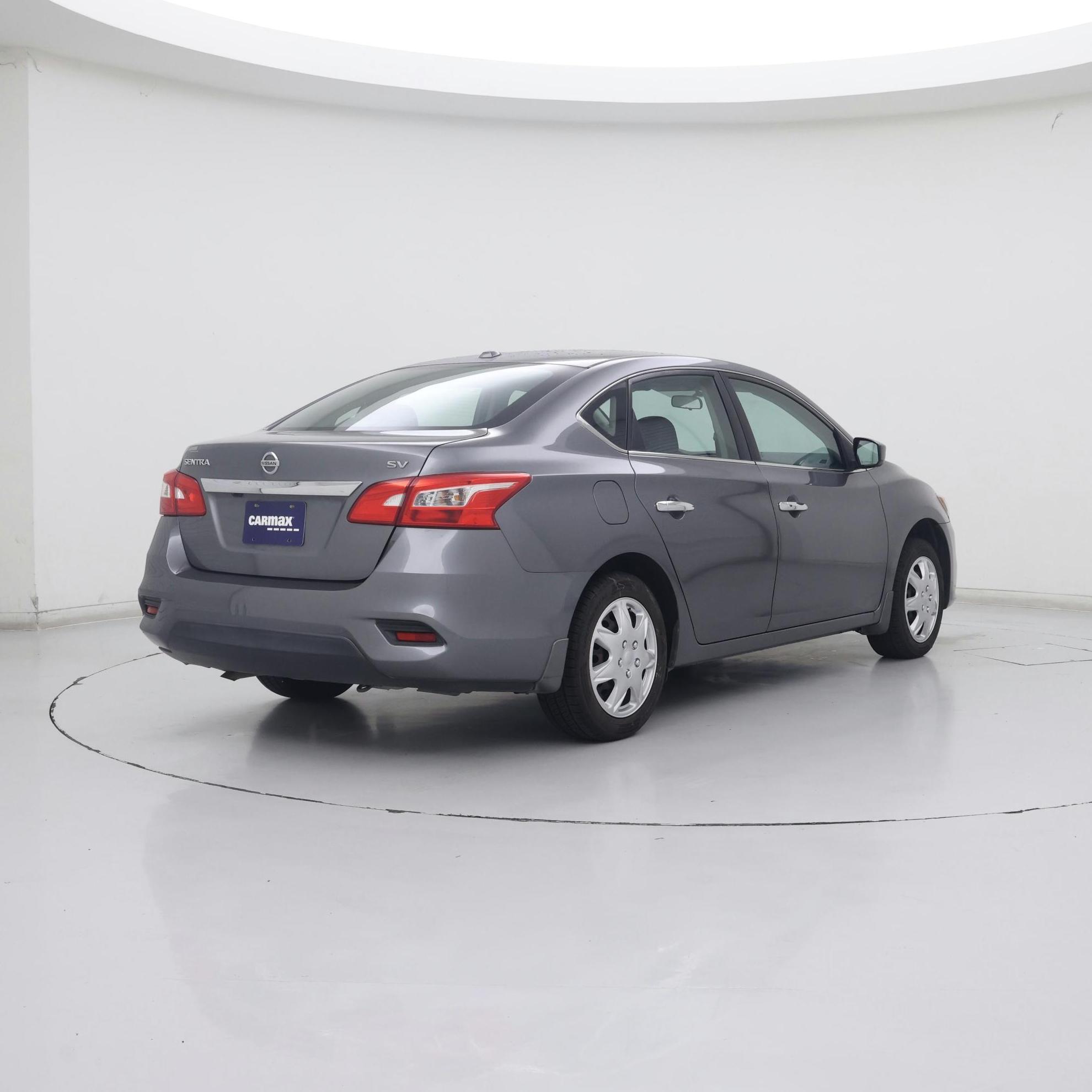 Thumbnail: 2017 Nissan Sentra - 8