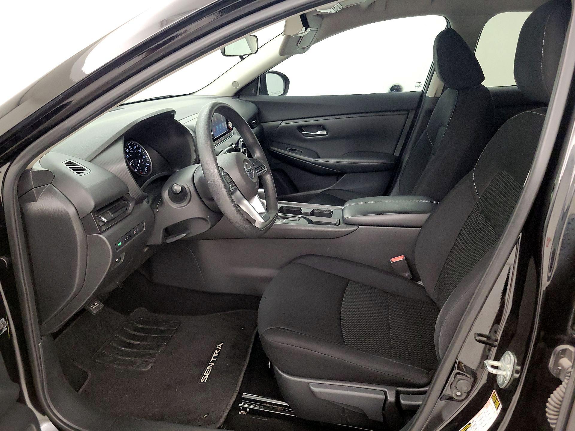 Thumbnail: 2021 Nissan Sentra - 11