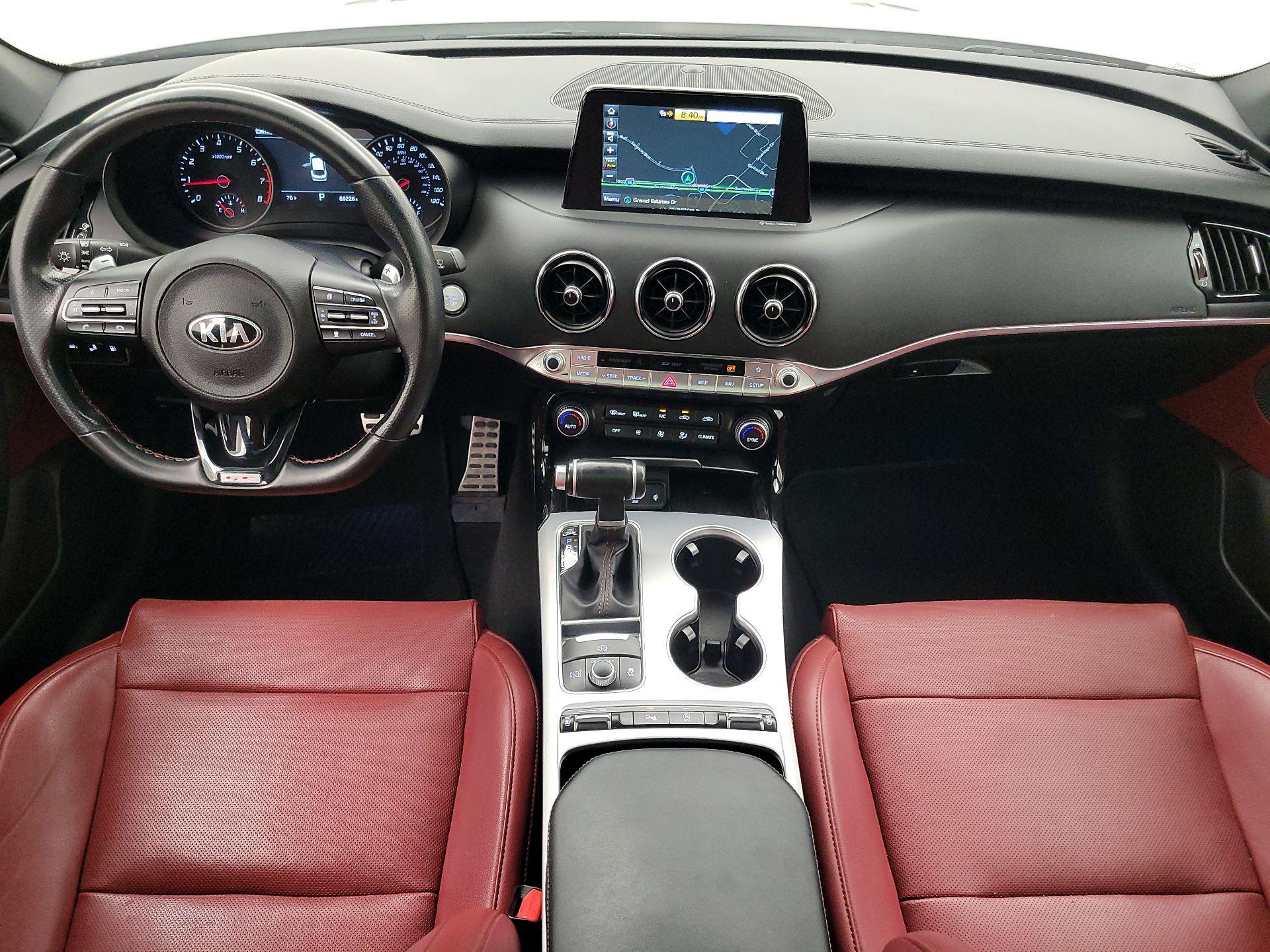 Thumbnail: 2019 Kia Stinger - 9