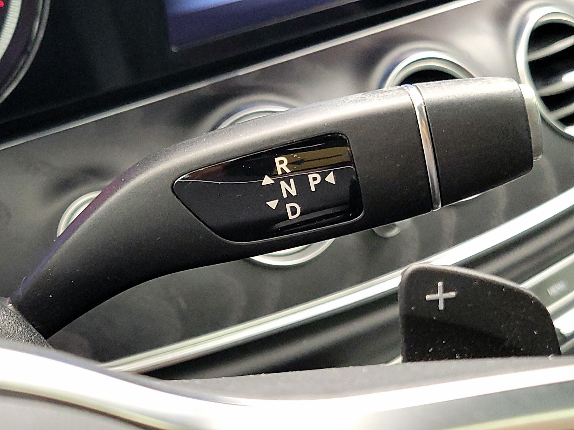 Thumbnail: 2019 Mercedes-Benz E-Class - 18