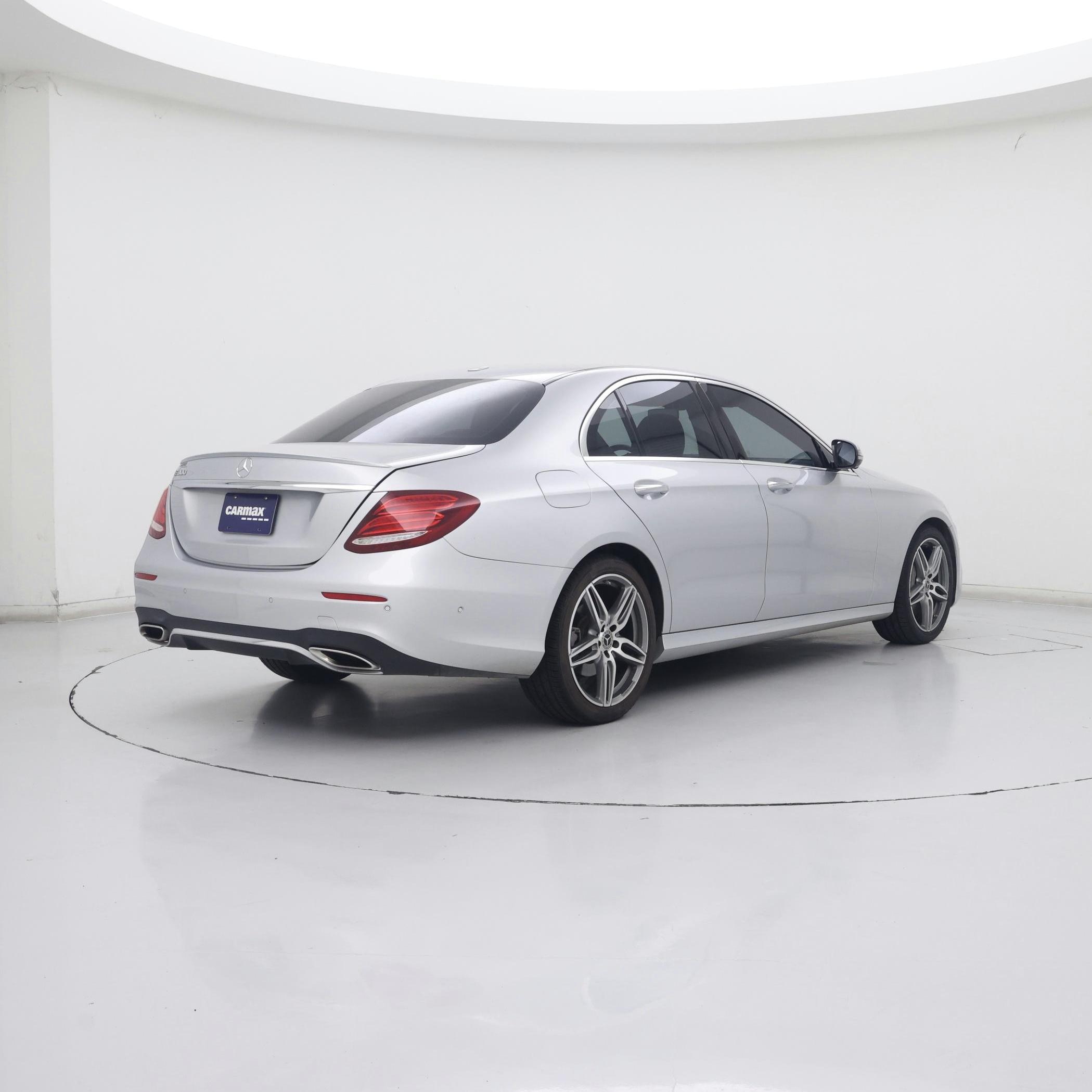 Thumbnail: 2019 Mercedes-Benz E-Class - 8