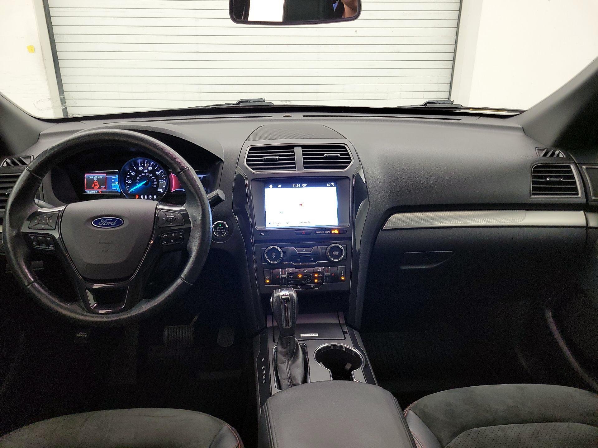 Thumbnail: 2018 Ford Explorer - 9
