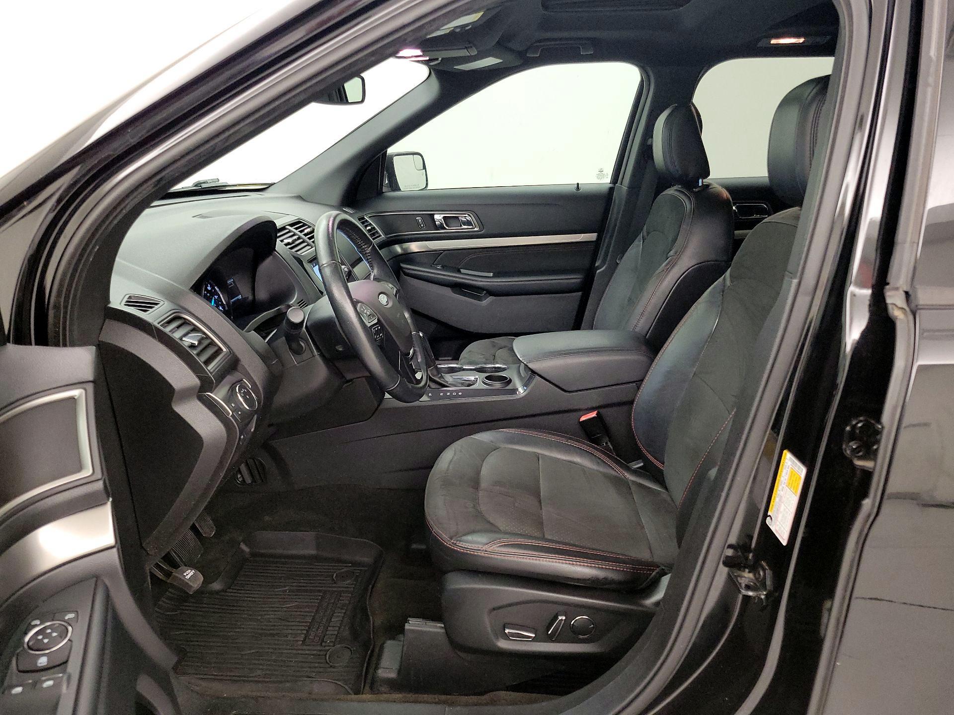 Thumbnail: 2018 Ford Explorer - 11