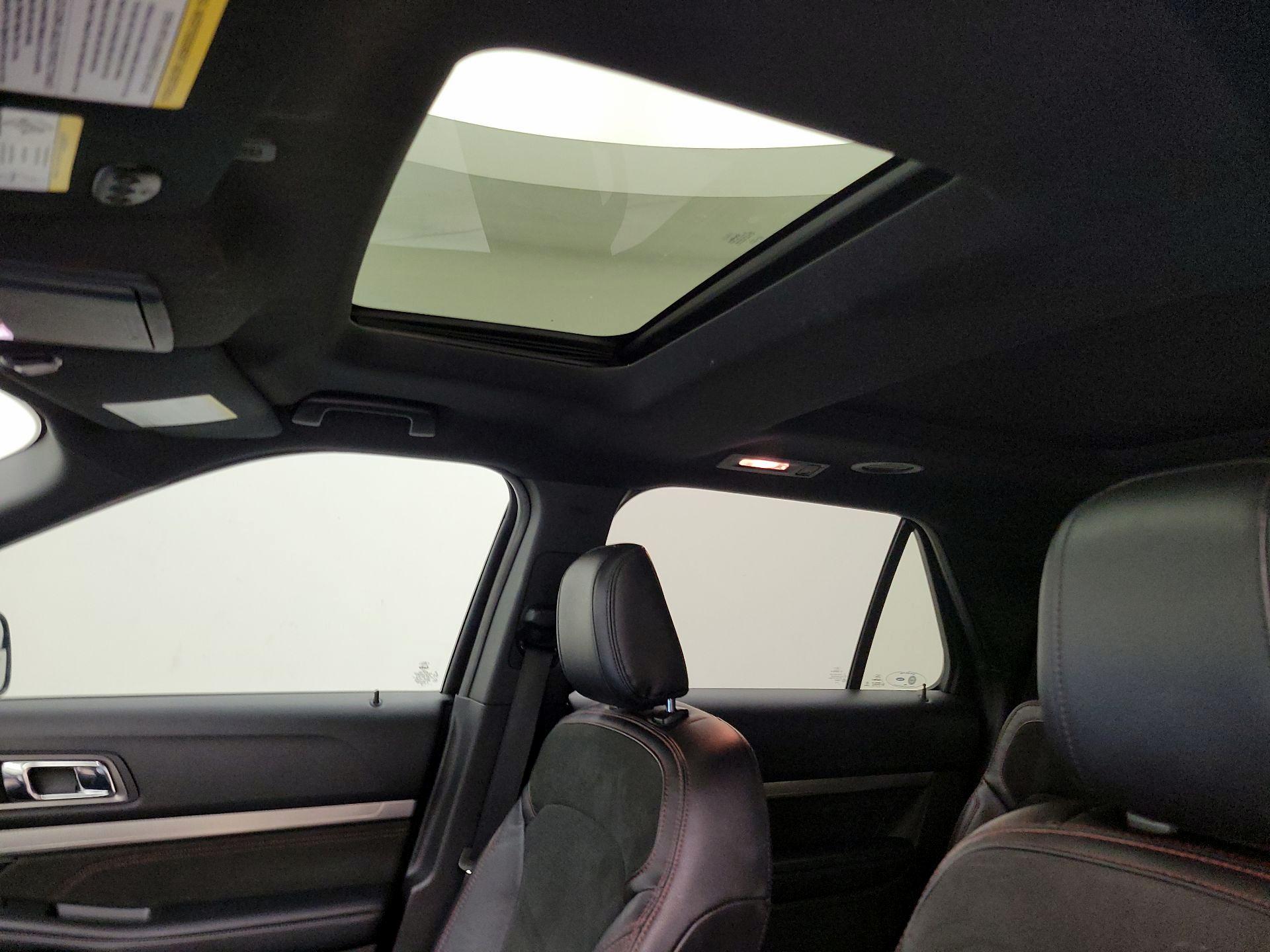Thumbnail: 2018 Ford Explorer - 19