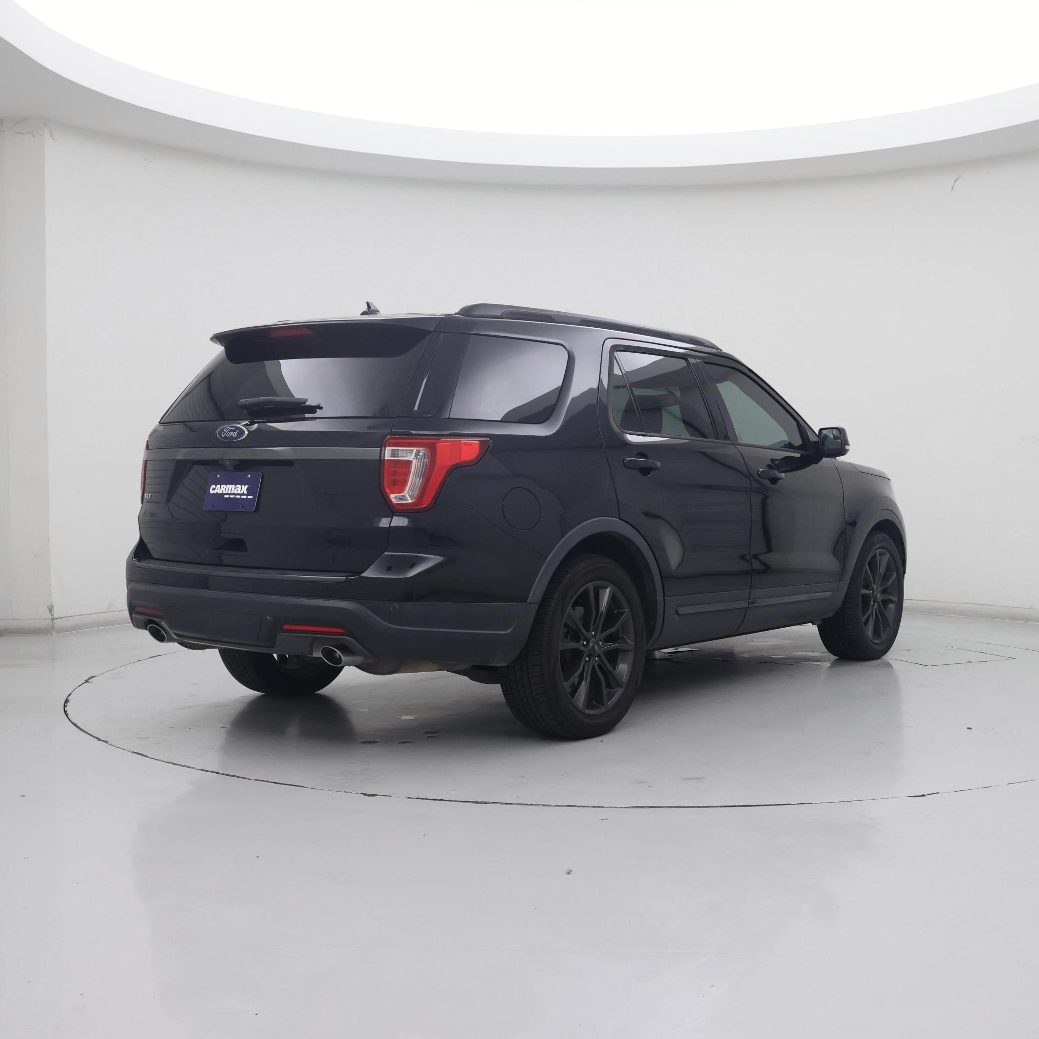 Thumbnail: 2018 Ford Explorer - 8