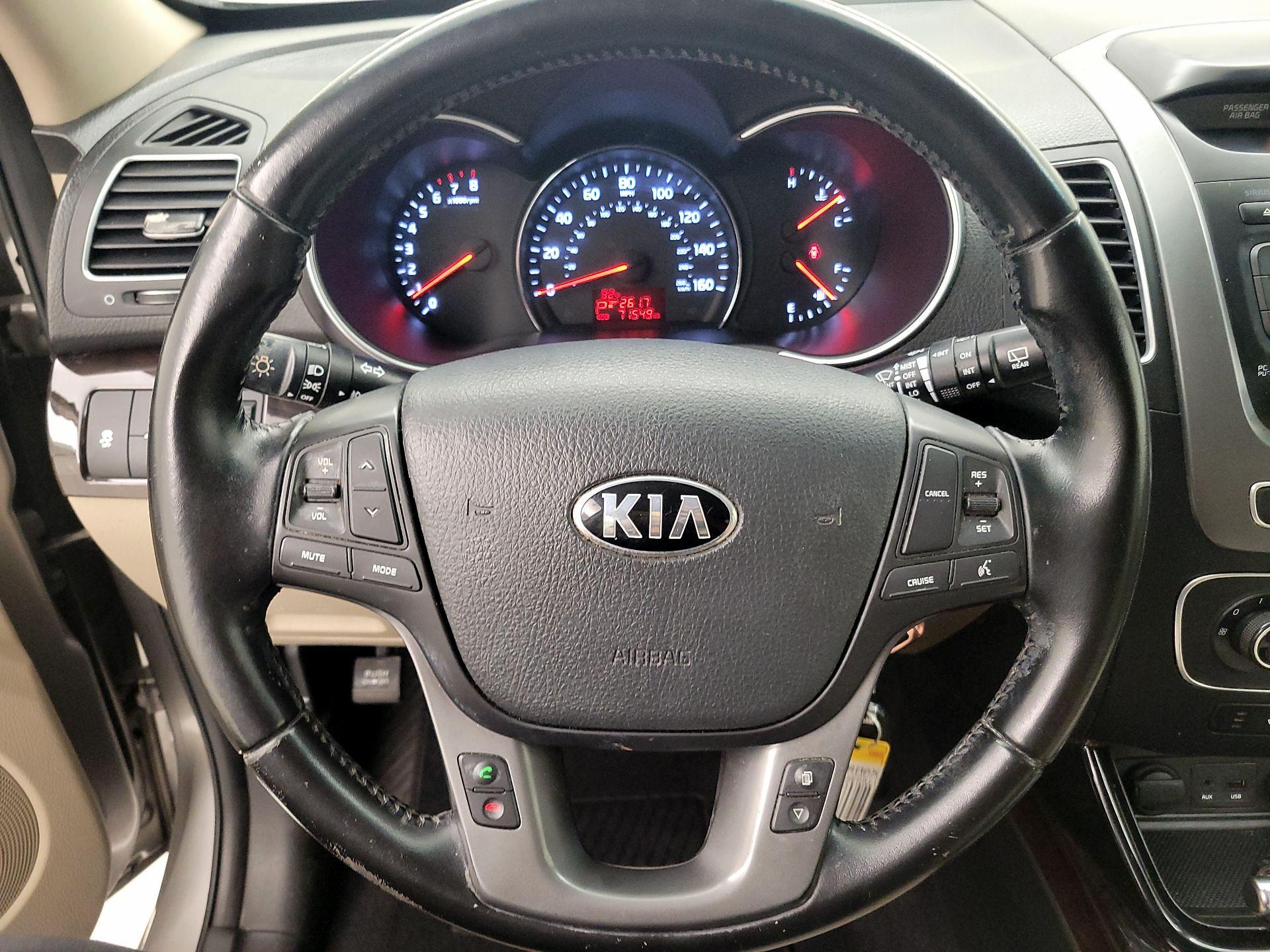 Thumbnail: 2014 Kia Sorento - 10