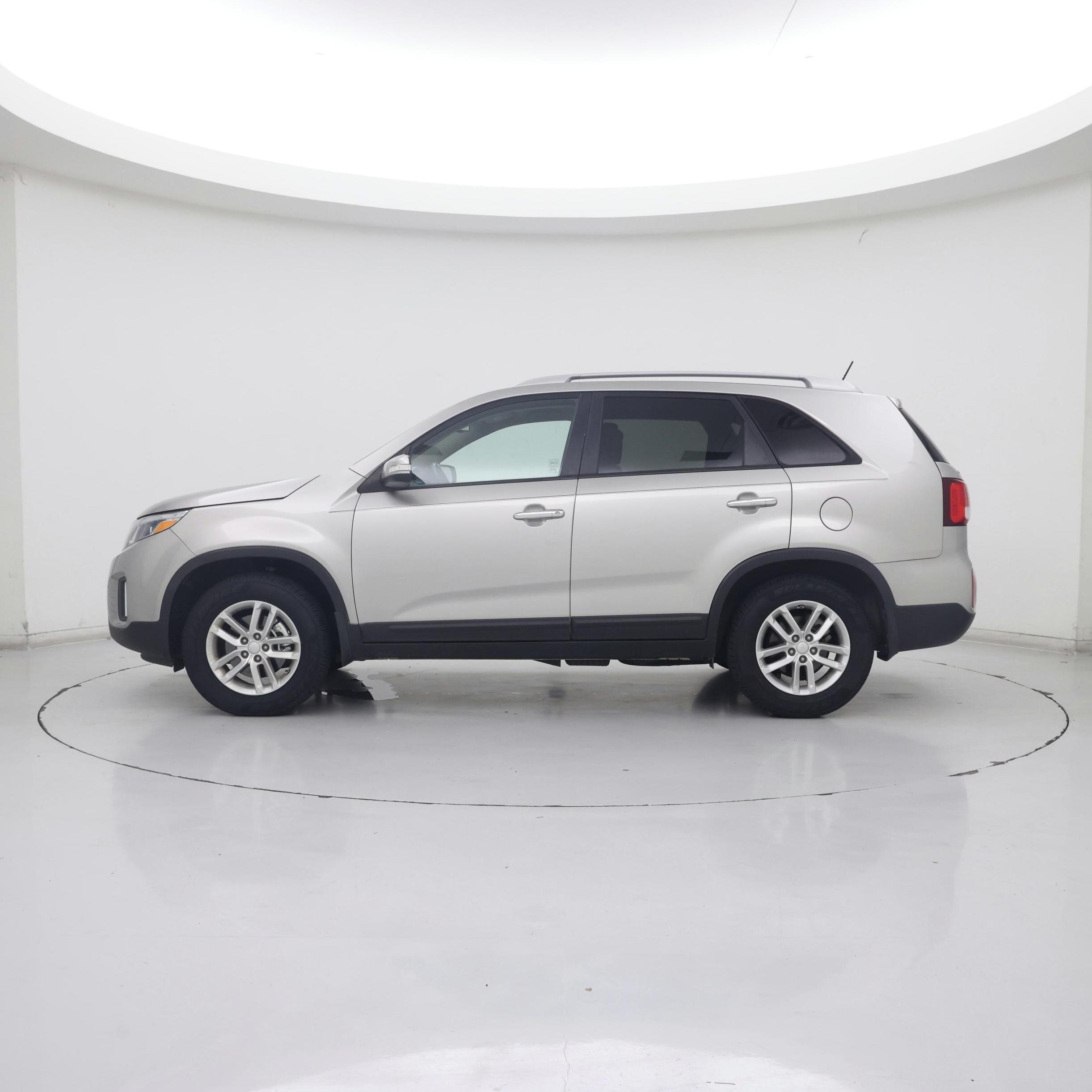 Thumbnail: 2014 Kia Sorento - 3