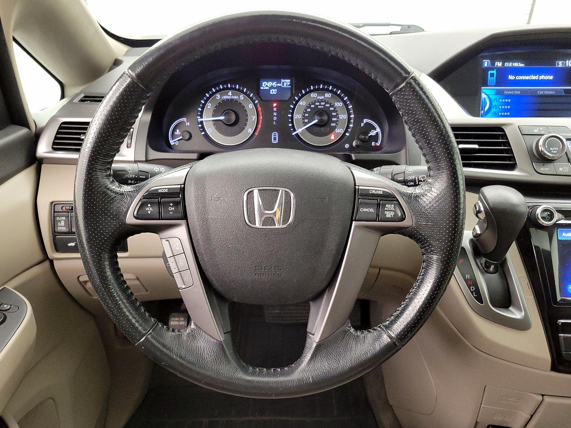 Thumbnail: 2015 Honda Odyssey - 10