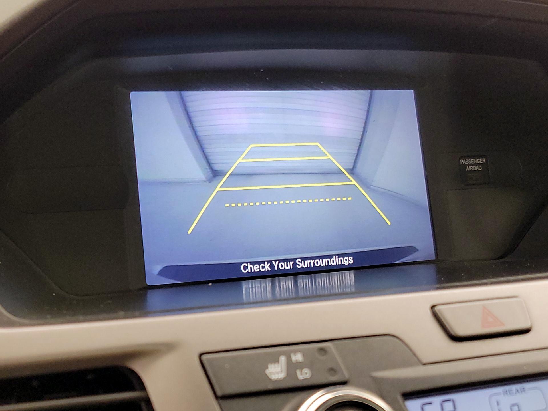 Thumbnail: 2015 Honda Odyssey - 14
