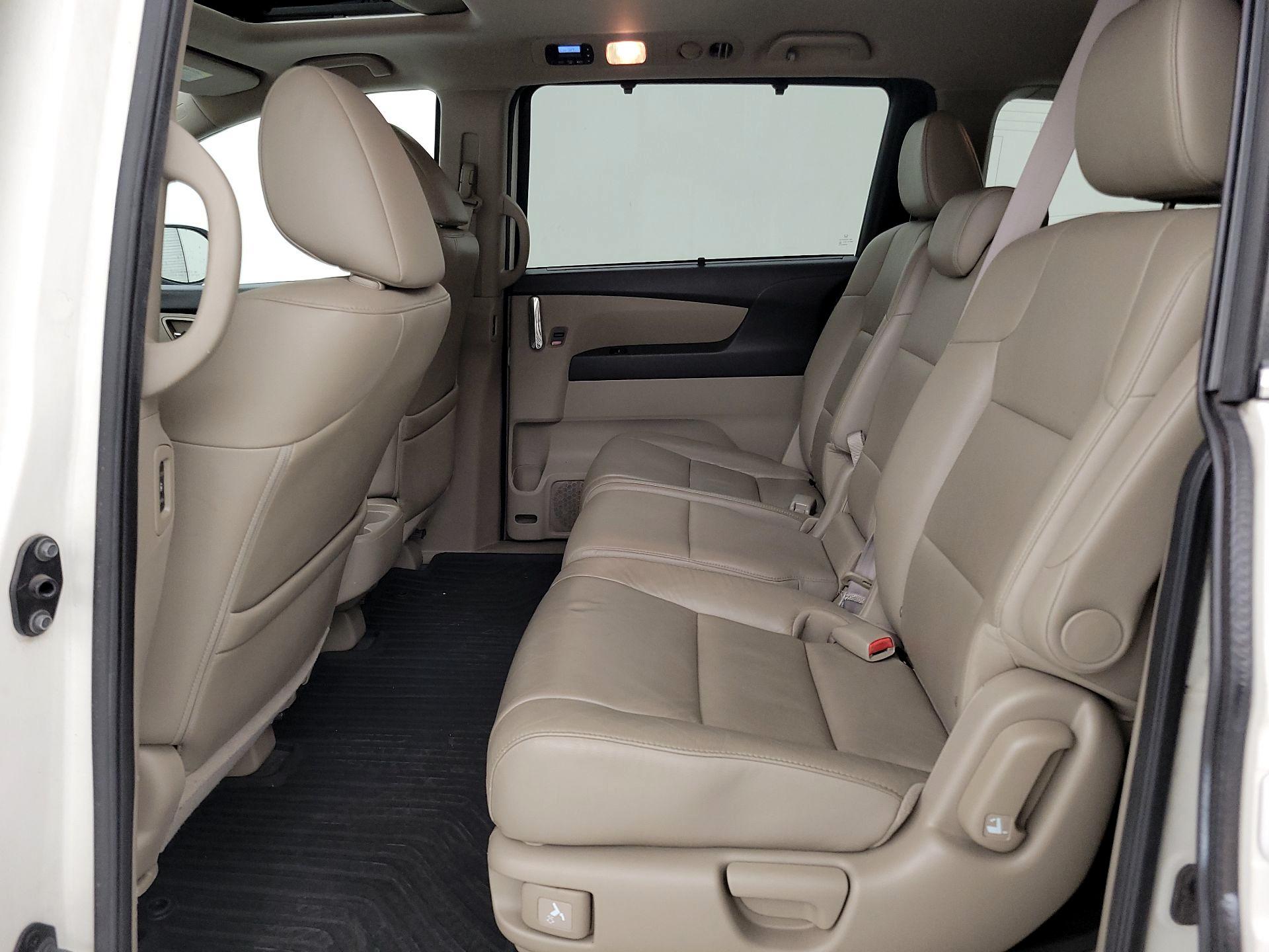 Thumbnail: 2015 Honda Odyssey - 20