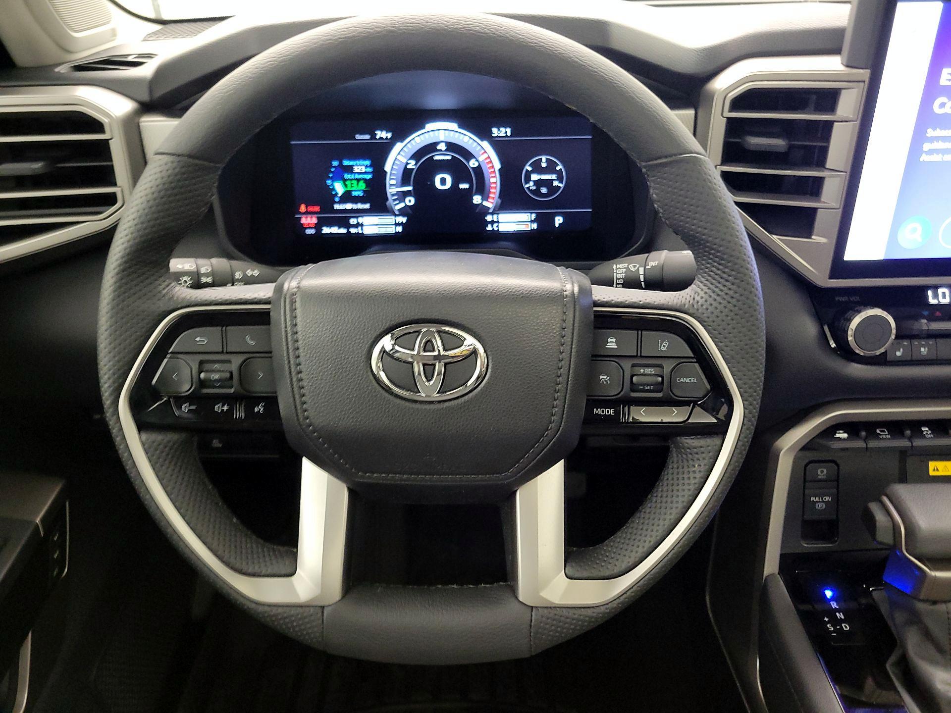 Thumbnail: 2024 Toyota Tundra - 10