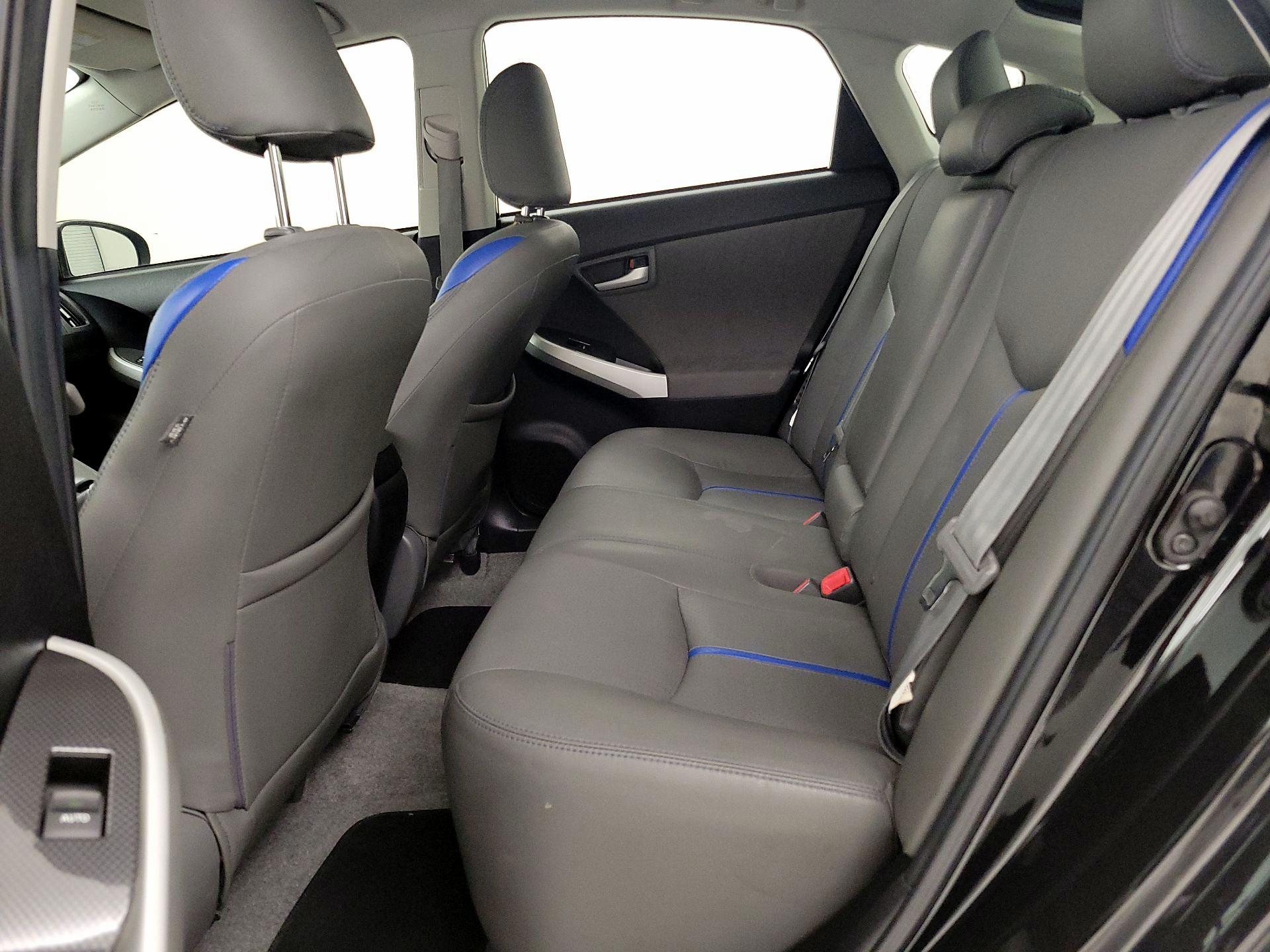 Thumbnail: 2013 Toyota Prius - 18