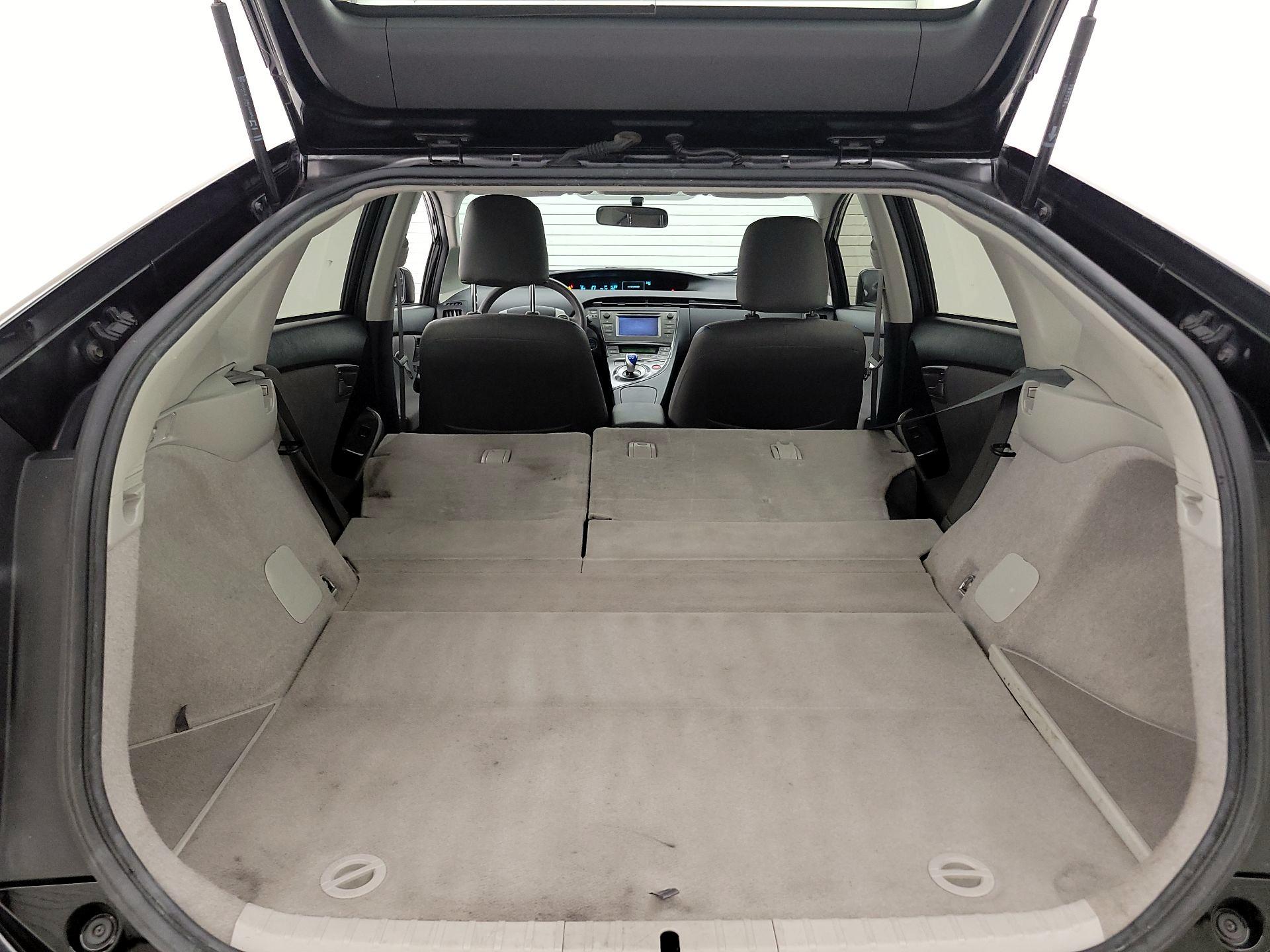 Thumbnail: 2013 Toyota Prius - 20