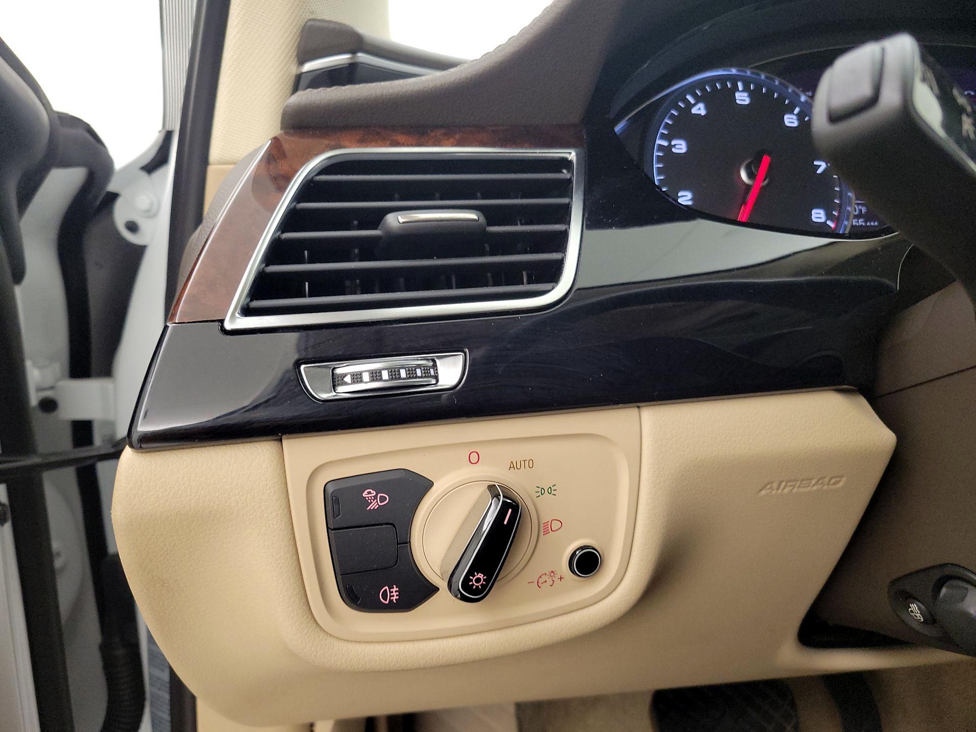 Thumbnail: 2014 Audi A8 - 13