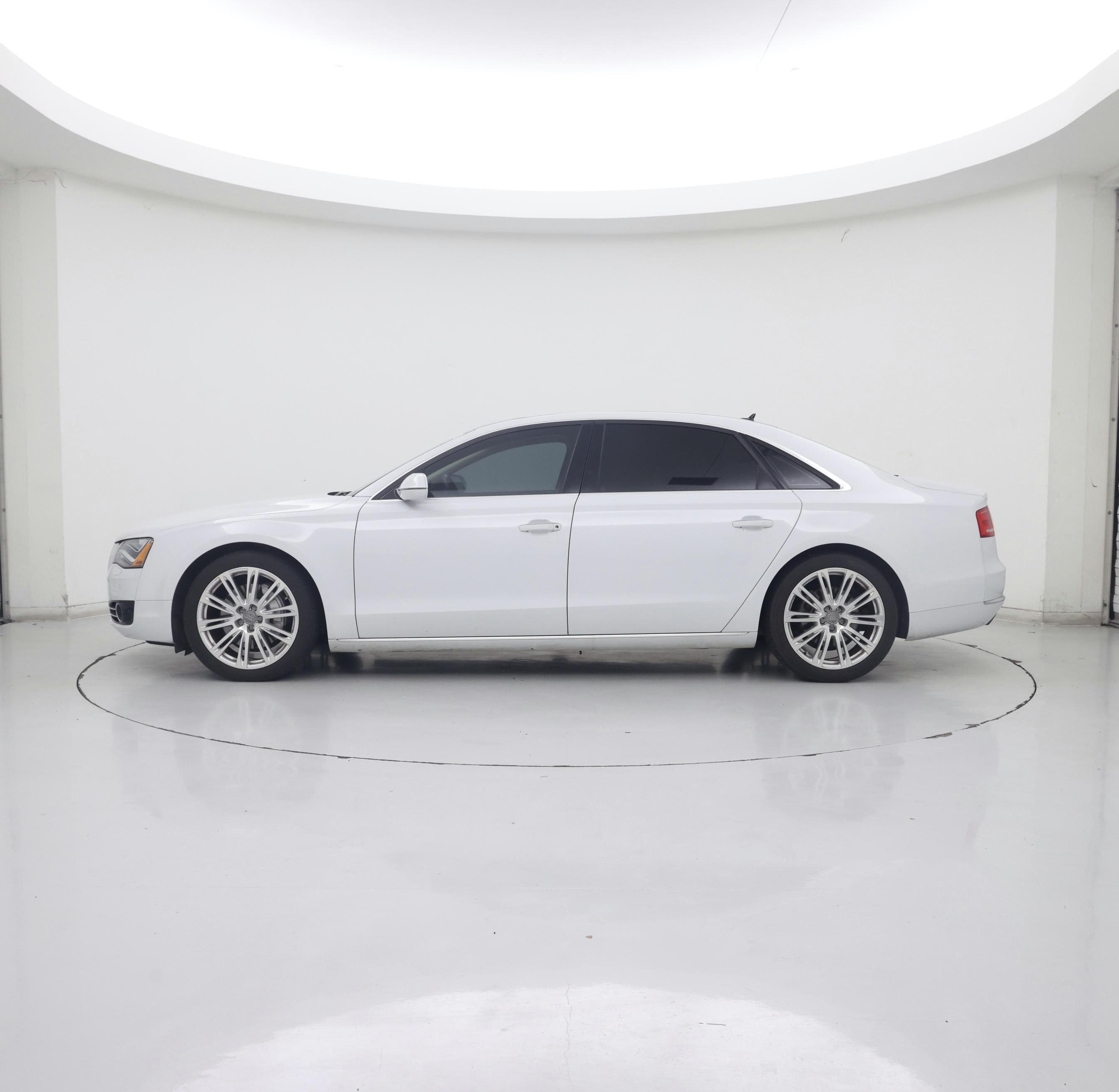 Thumbnail: 2014 Audi A8 - 3