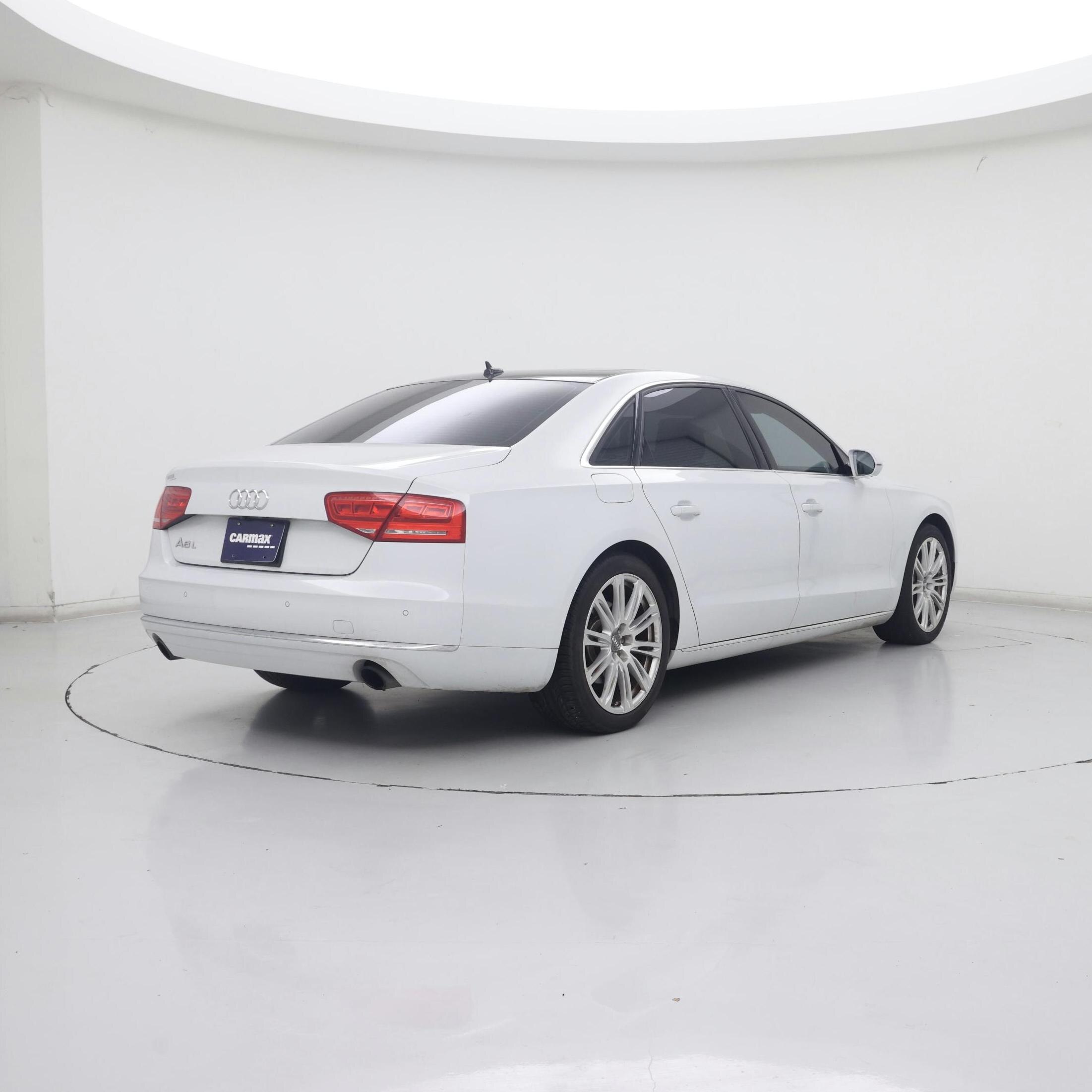 Thumbnail: 2014 Audi A8 - 8