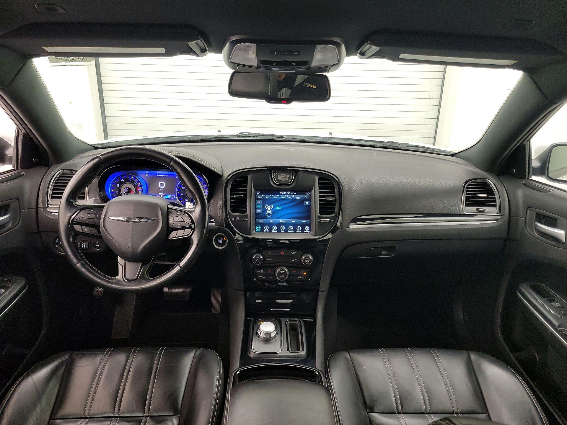 Thumbnail: 2019 Chrysler 300 - 9