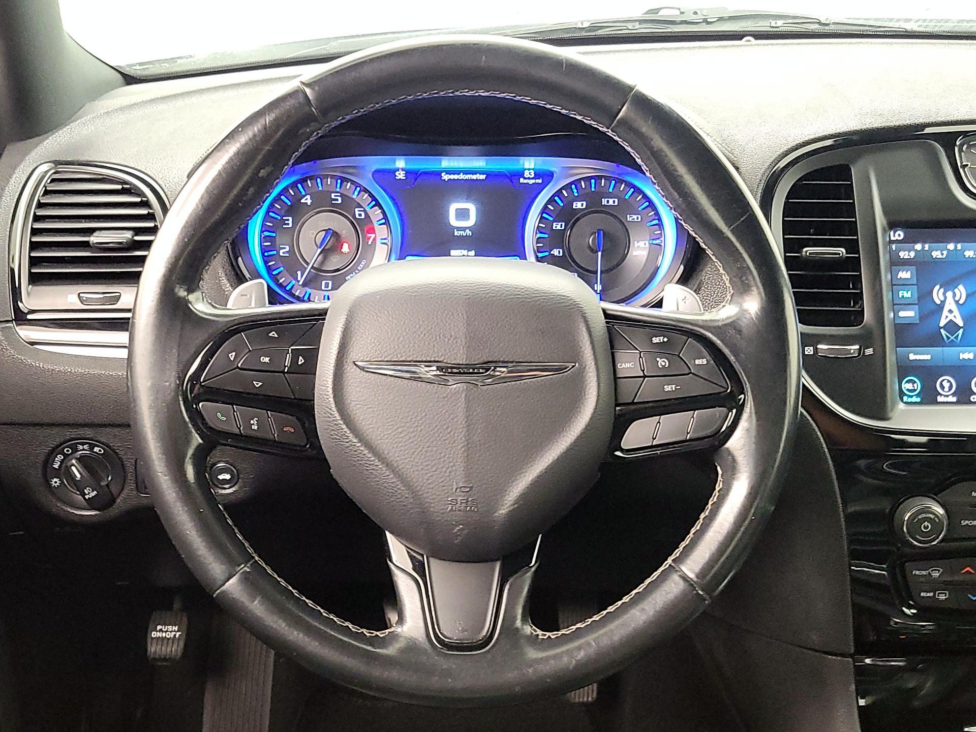 Thumbnail: 2019 Chrysler 300 - 10
