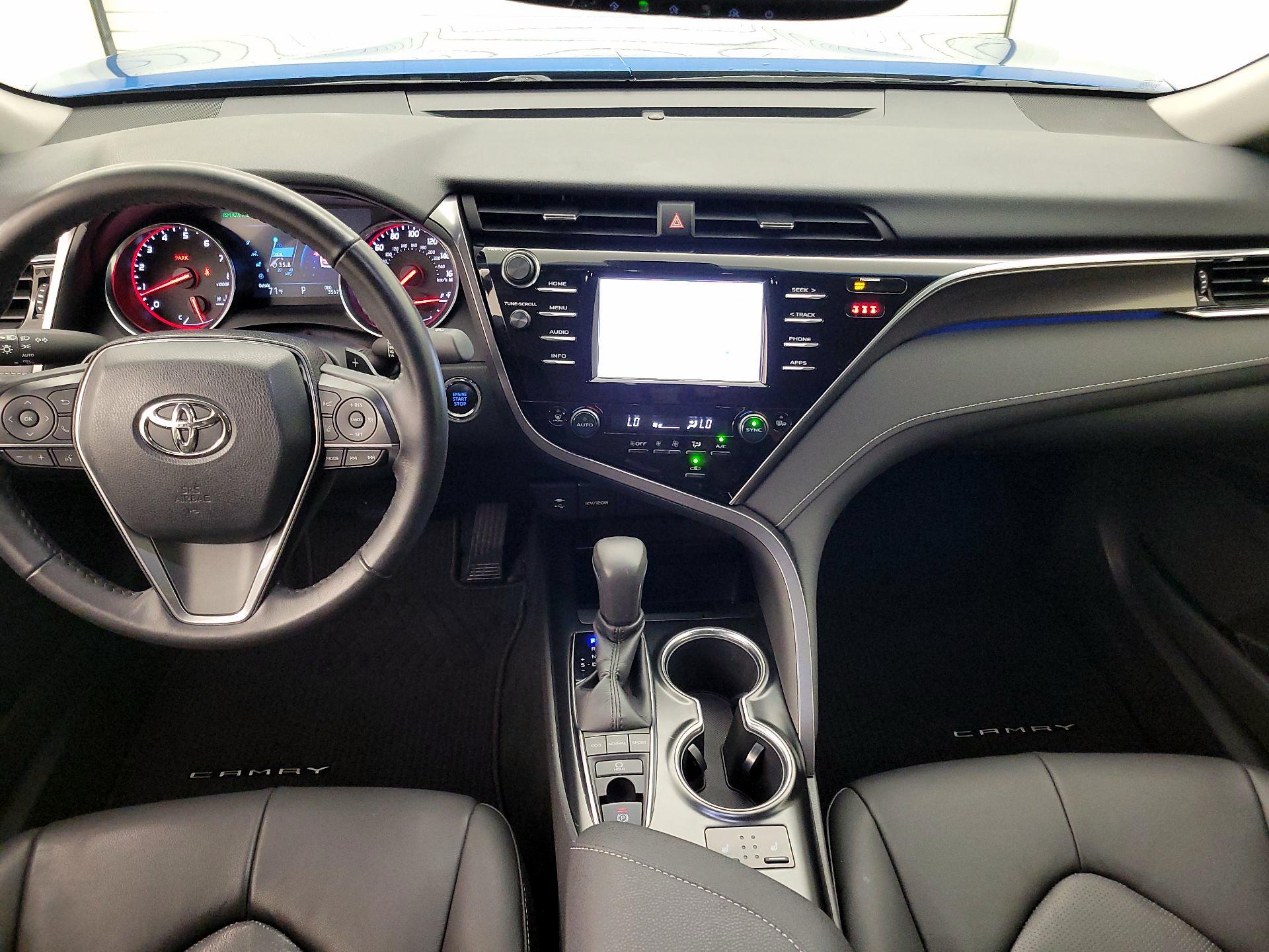 Thumbnail: 2018 Toyota Camry - 9