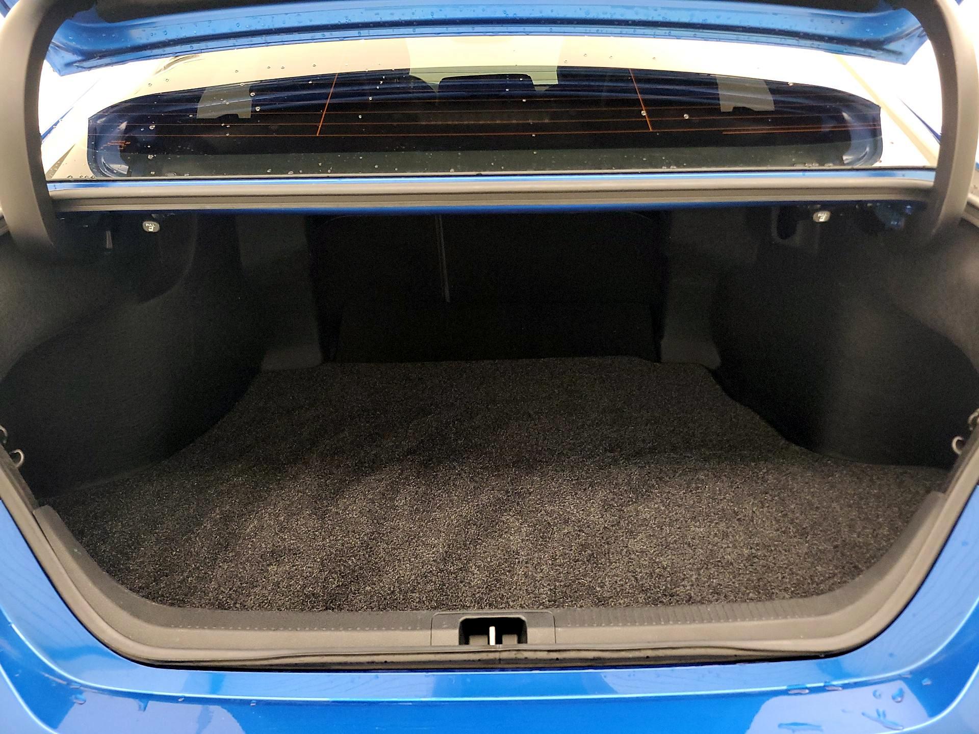 Thumbnail: 2018 Toyota Camry - 19