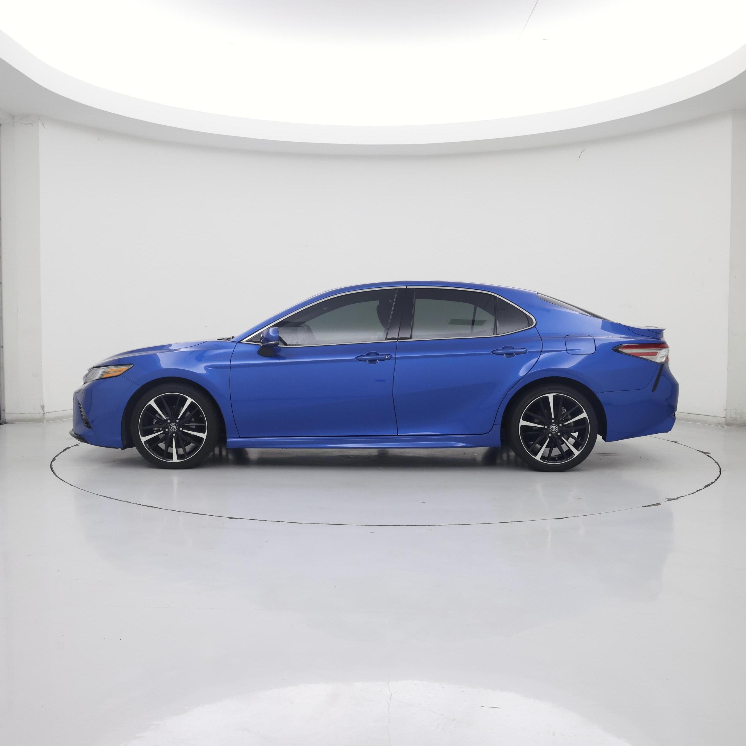 Thumbnail: 2018 Toyota Camry - 3
