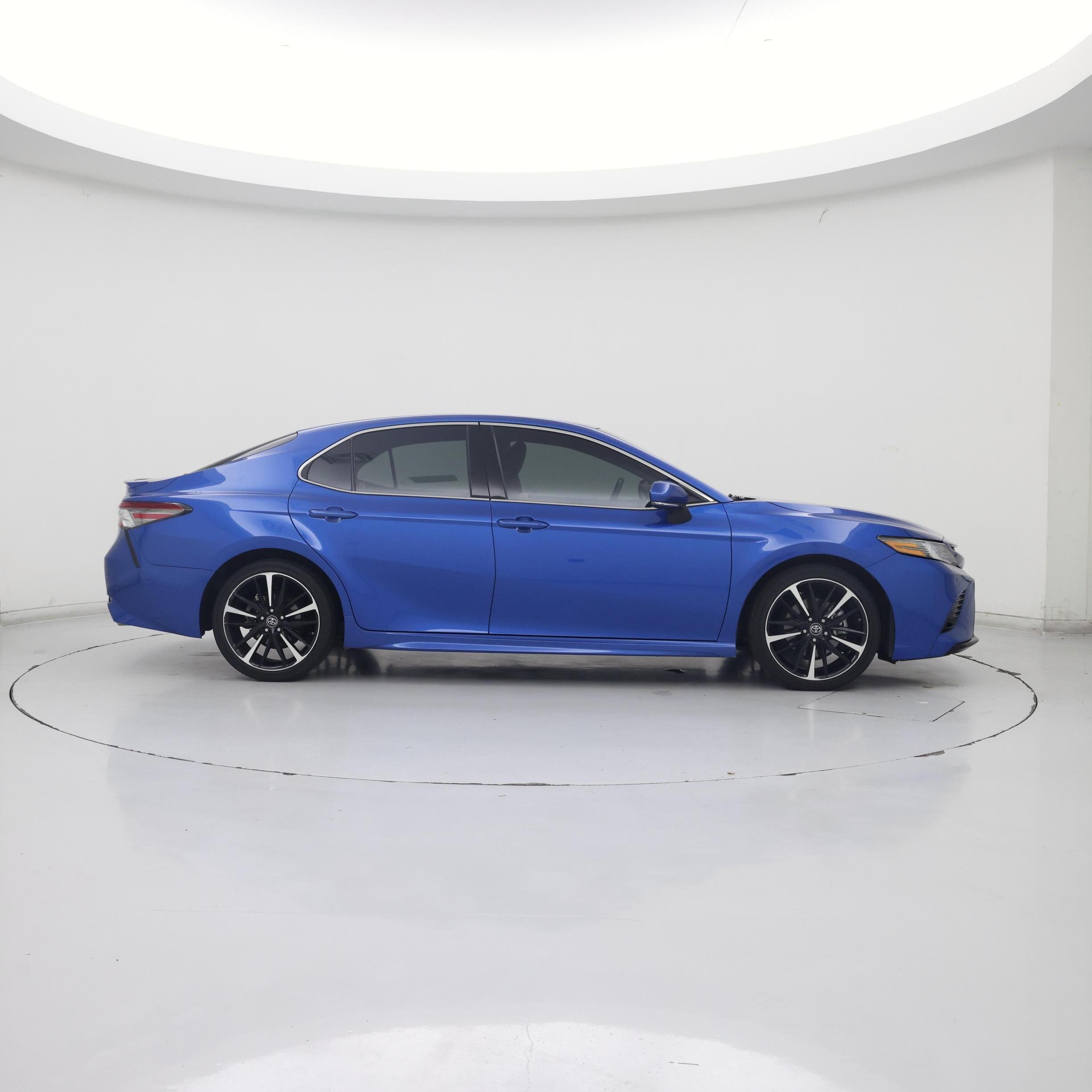 Thumbnail: 2018 Toyota Camry - 7