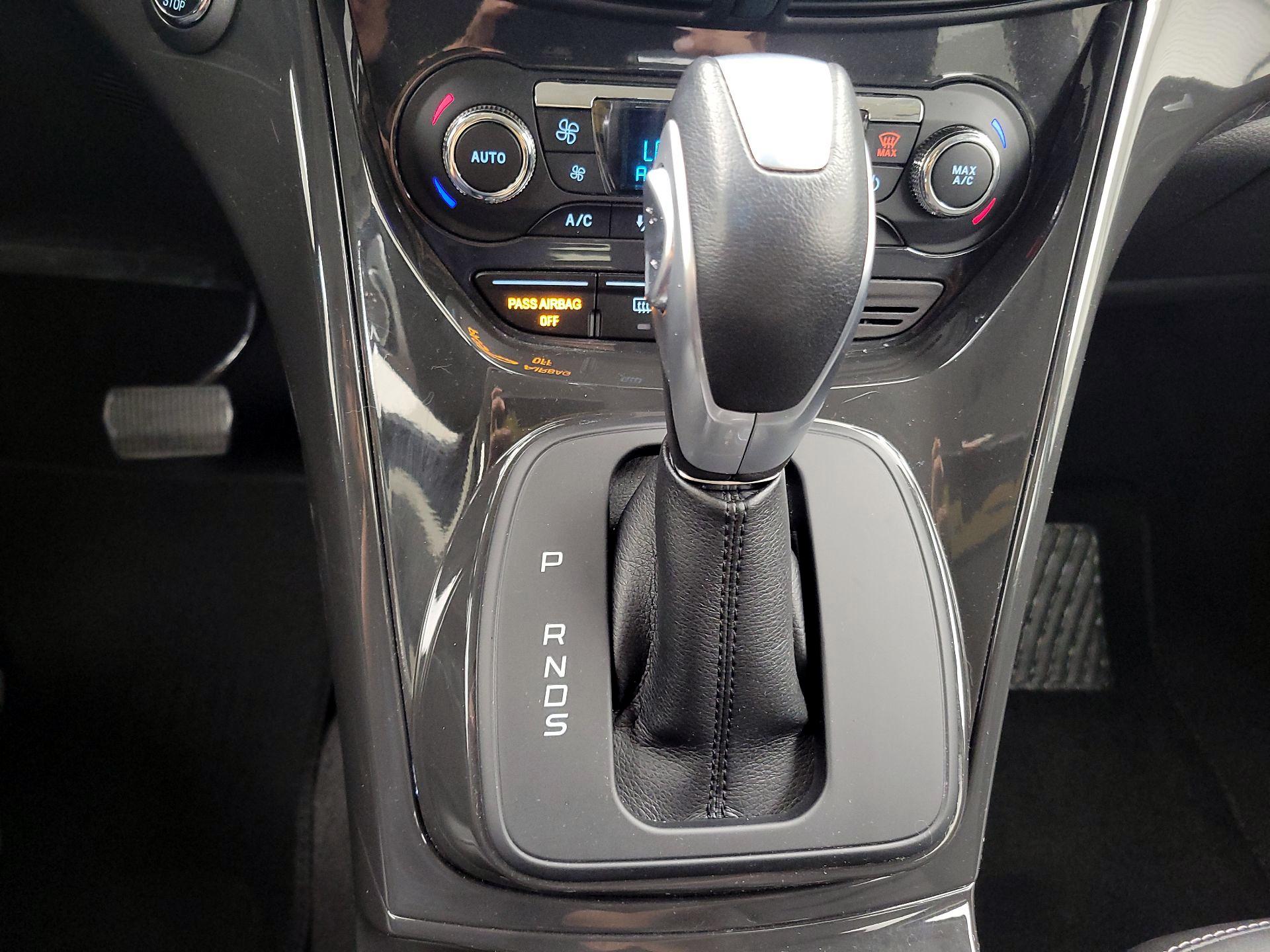 Thumbnail: 2016 Ford Escape - 18