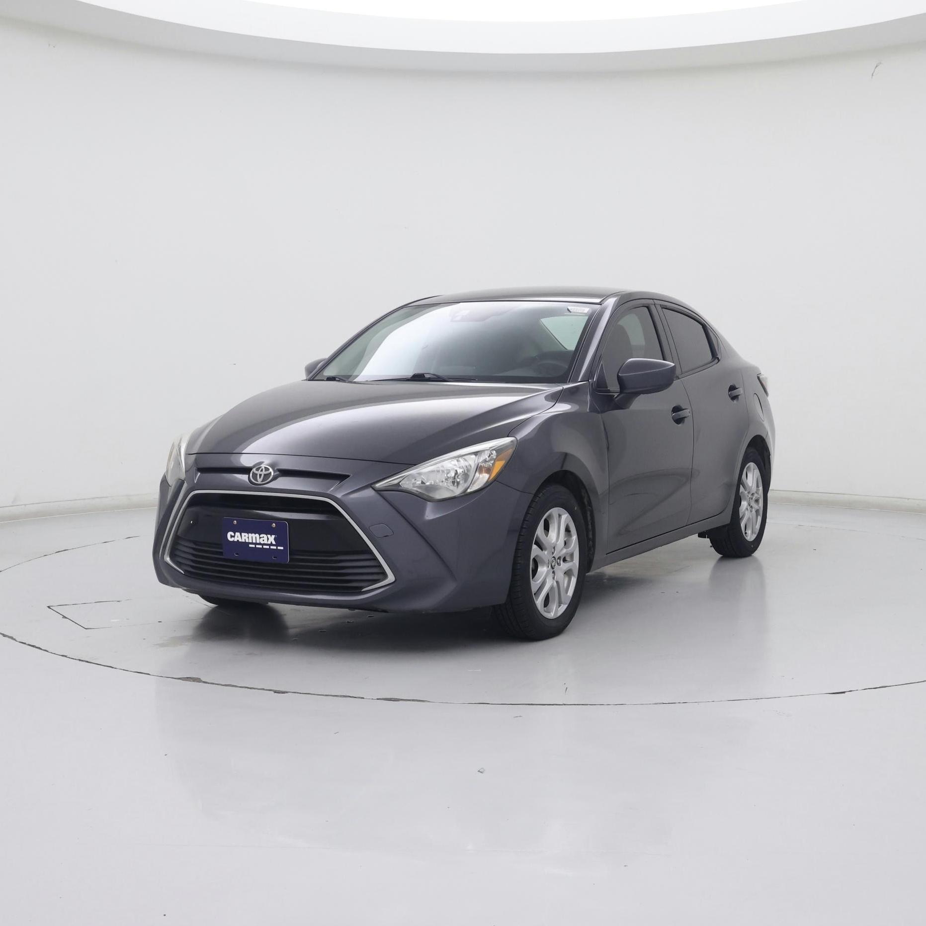 Thumbnail: 2017 Toyota Yaris iA - 4