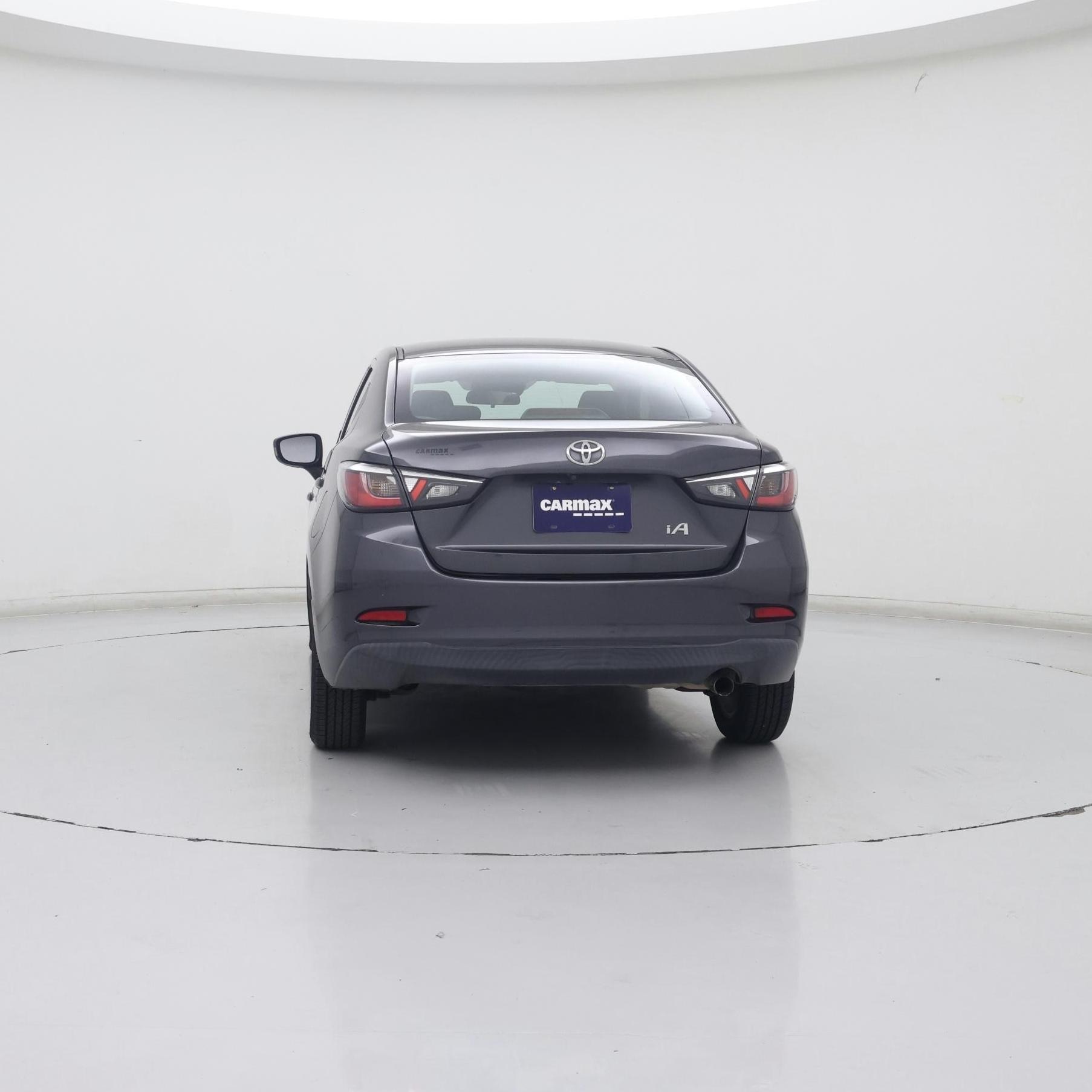 Thumbnail: 2017 Toyota Yaris iA - 6