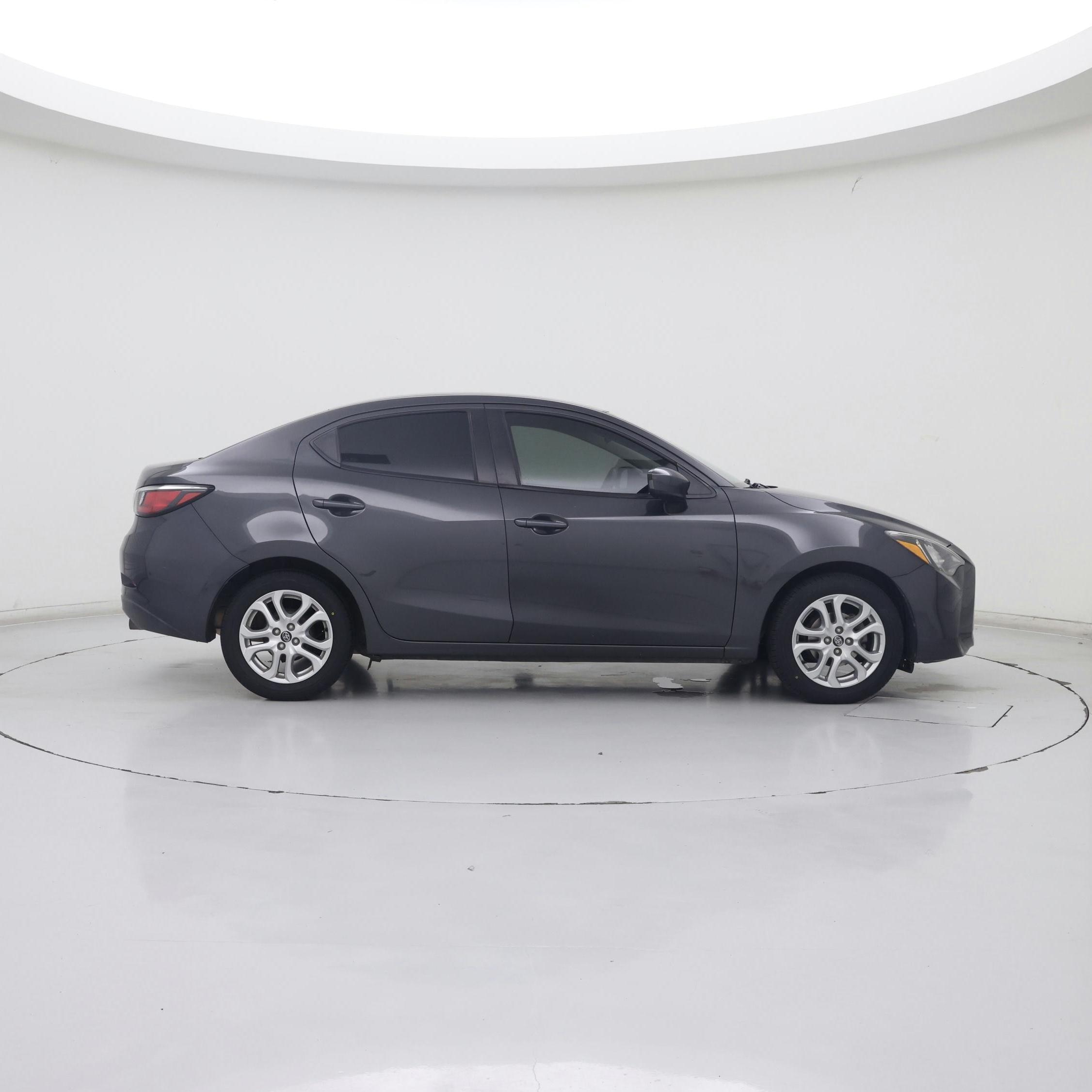 Thumbnail: 2017 Toyota Yaris iA - 7