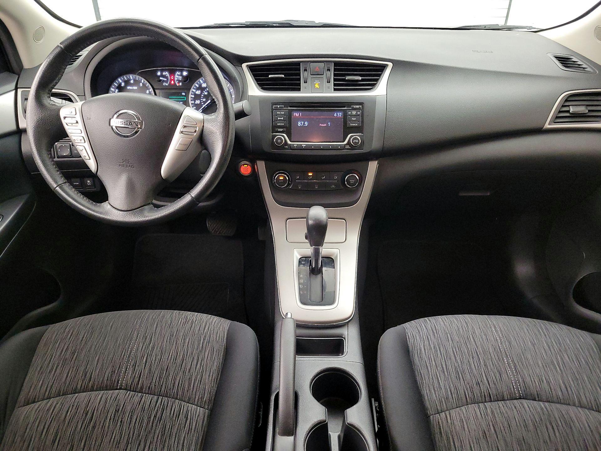 Thumbnail: 2015 Nissan Sentra - 9