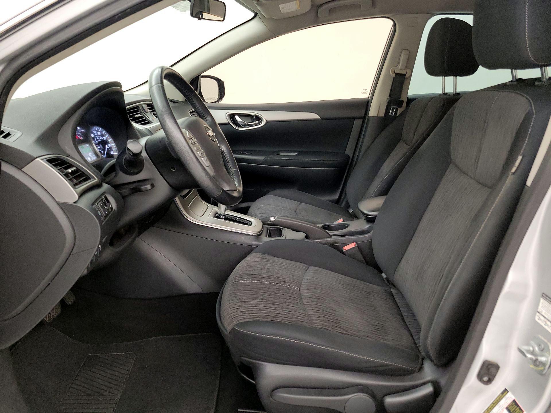 Thumbnail: 2015 Nissan Sentra - 11