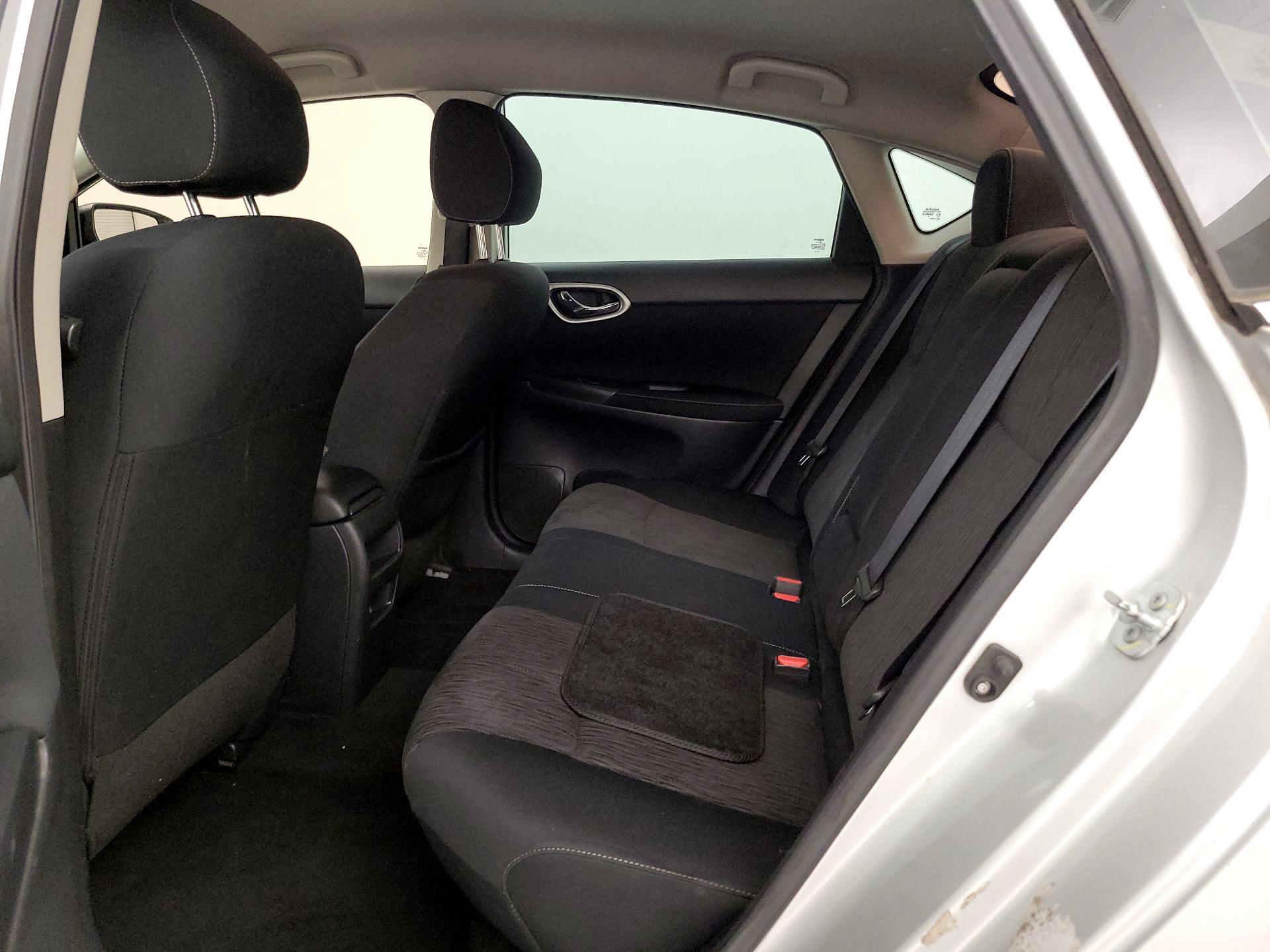 Thumbnail: 2015 Nissan Sentra - 19