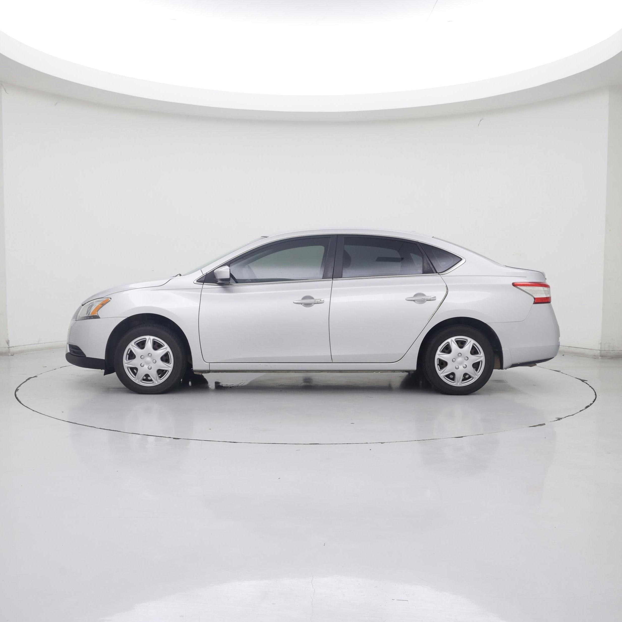 Thumbnail: 2015 Nissan Sentra - 3