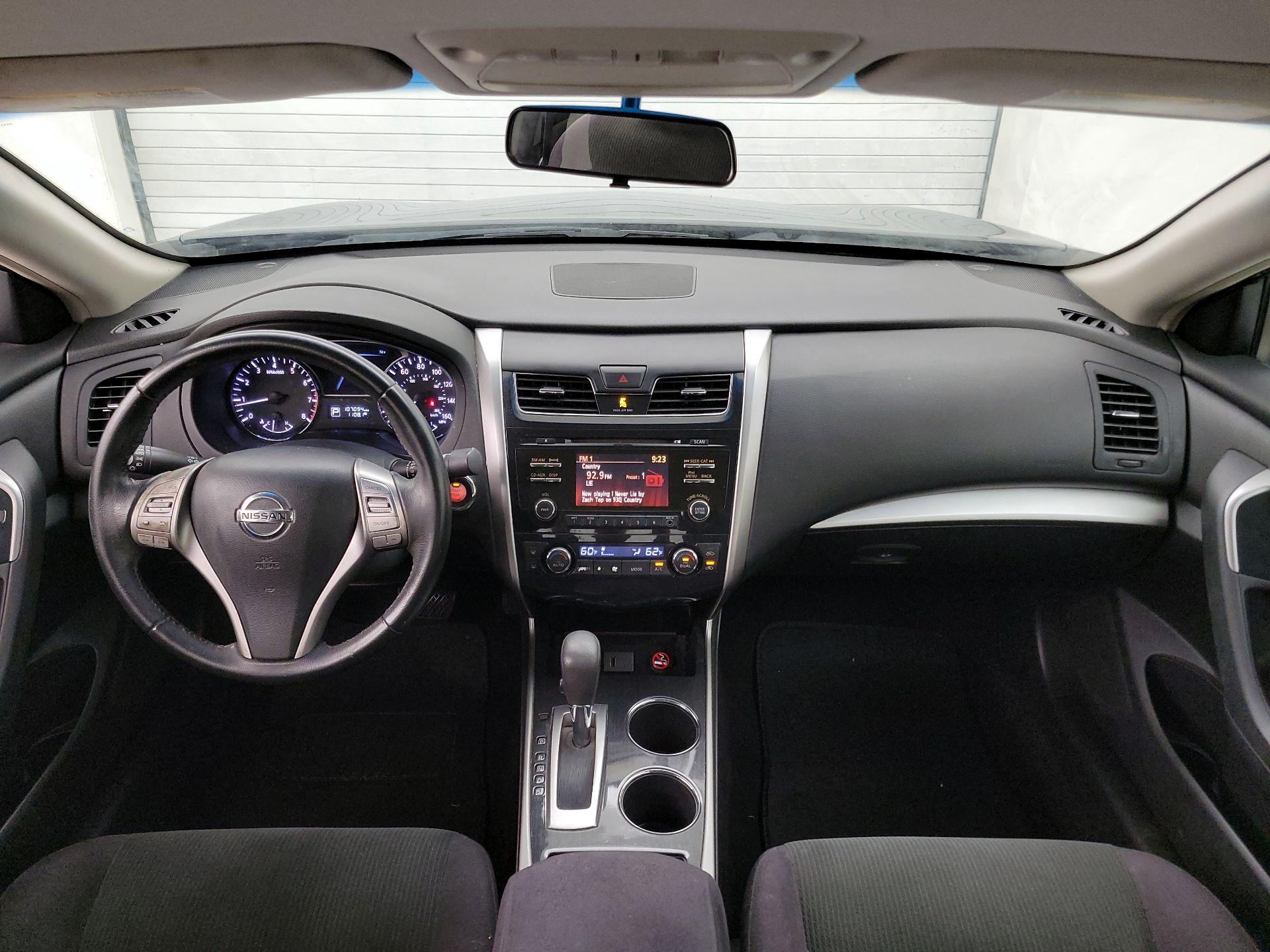 Thumbnail: 2013 Nissan Altima - 9