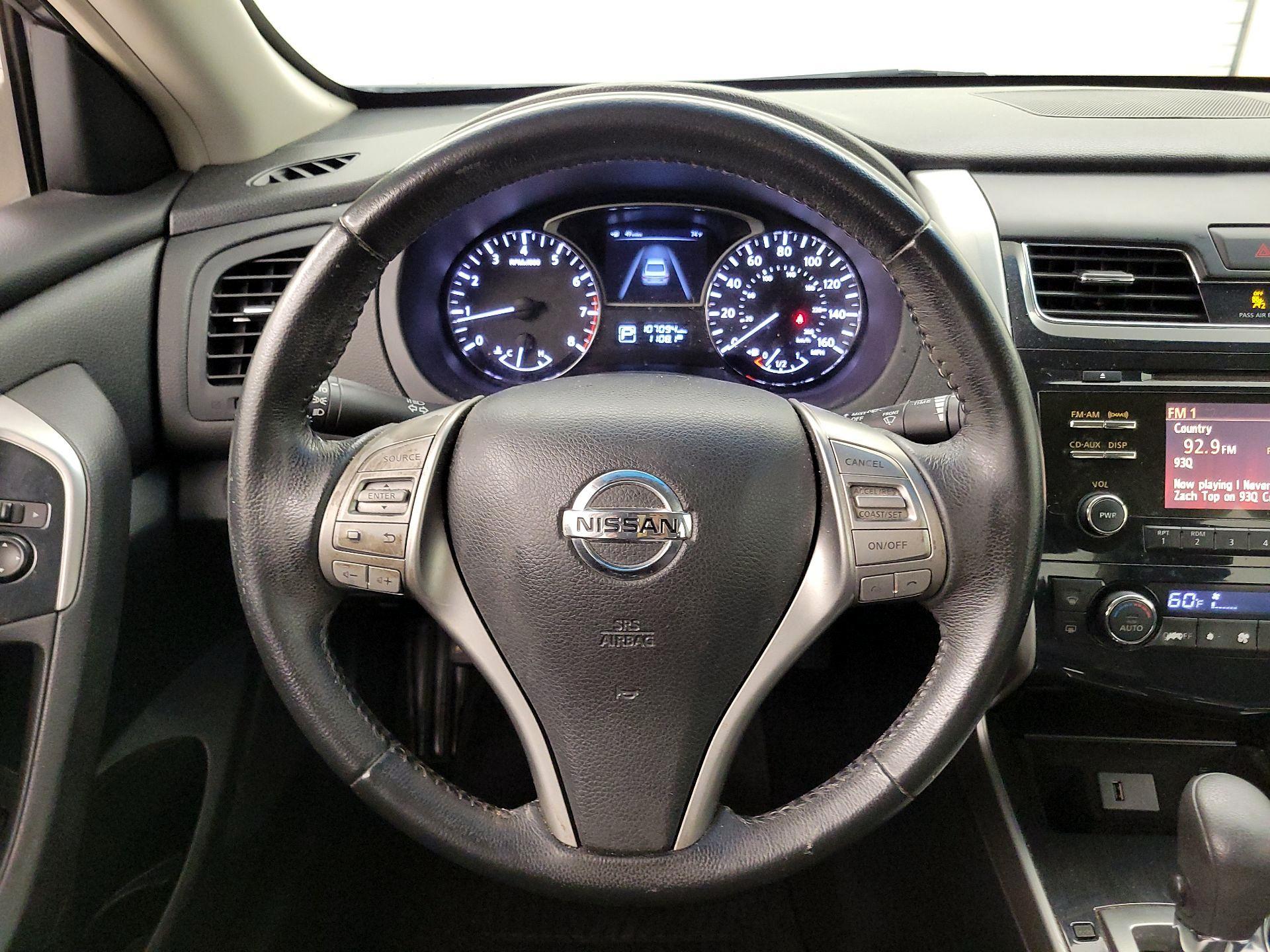 Thumbnail: 2013 Nissan Altima - 10