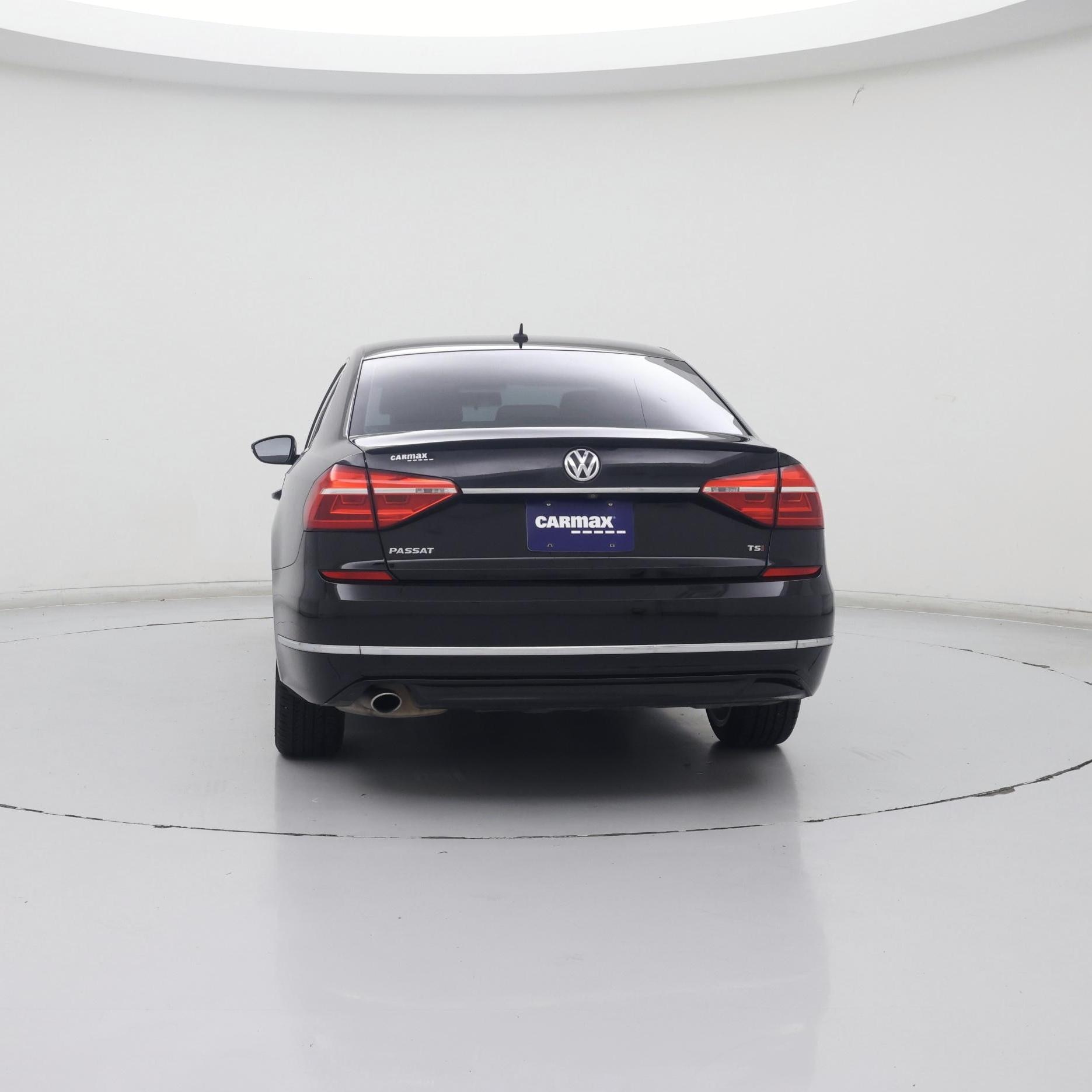 Thumbnail: 2016 Volkswagen Passat - 6