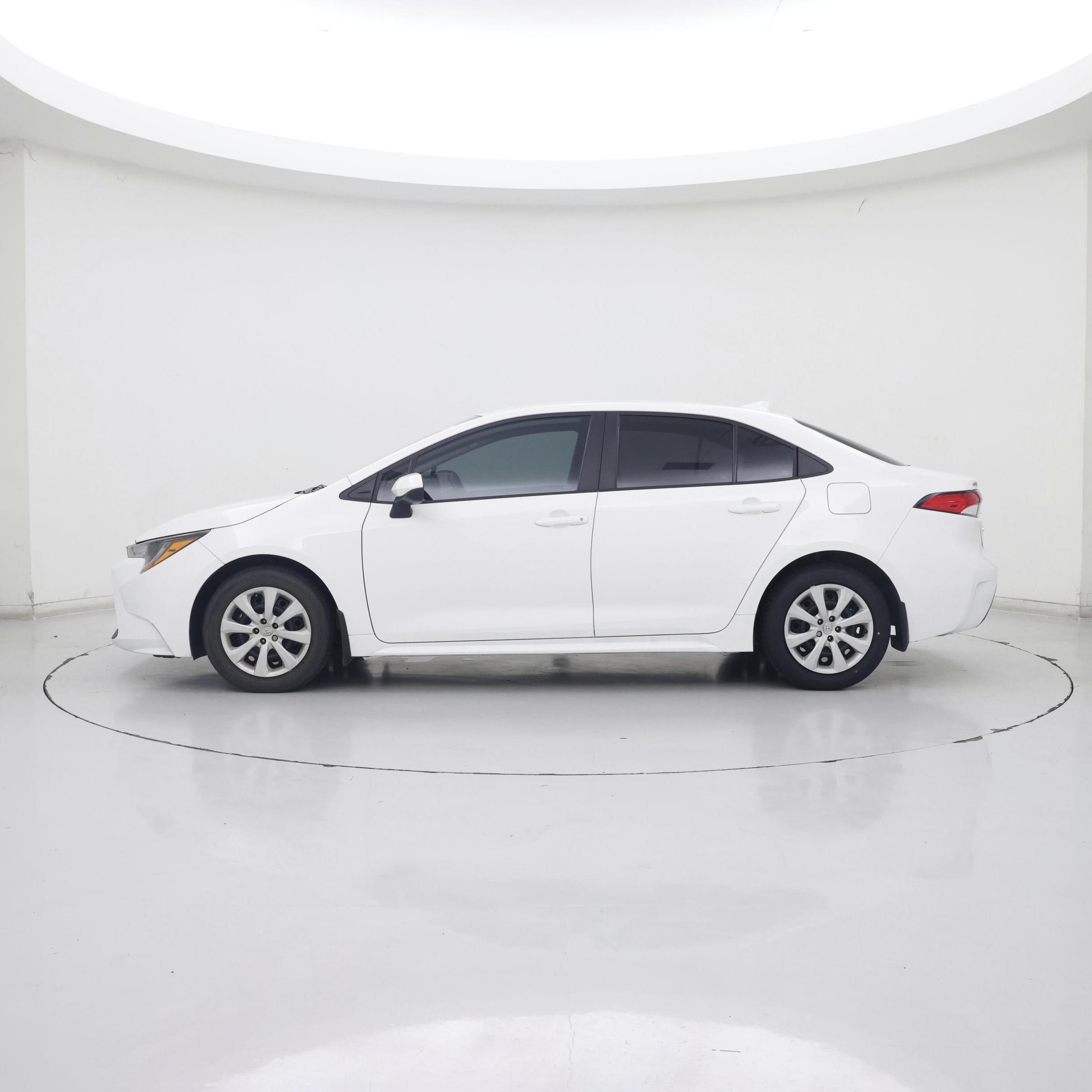 Thumbnail: 2022 Toyota Corolla - 3