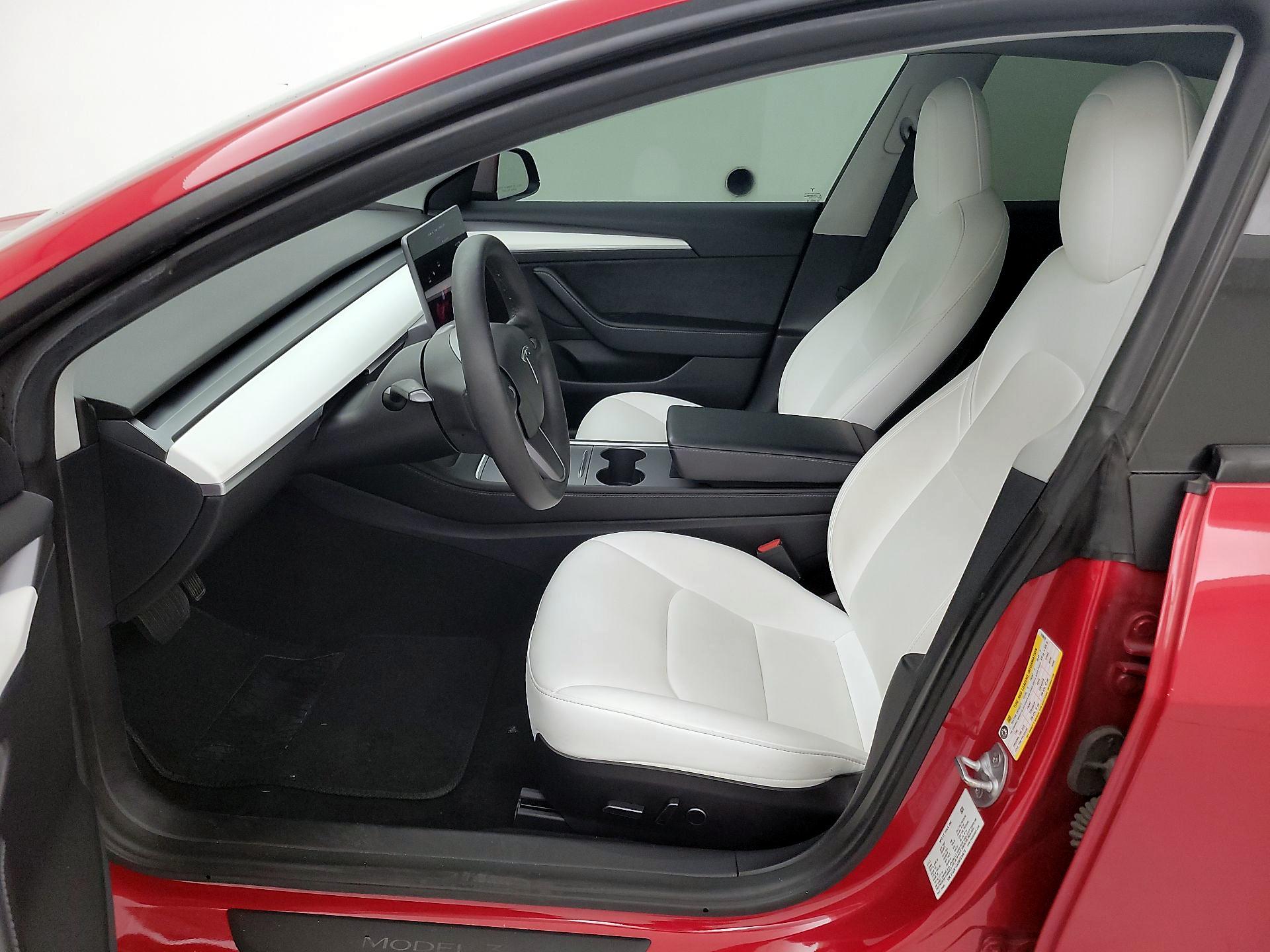 Thumbnail: 2021 Tesla Model 3 - 11