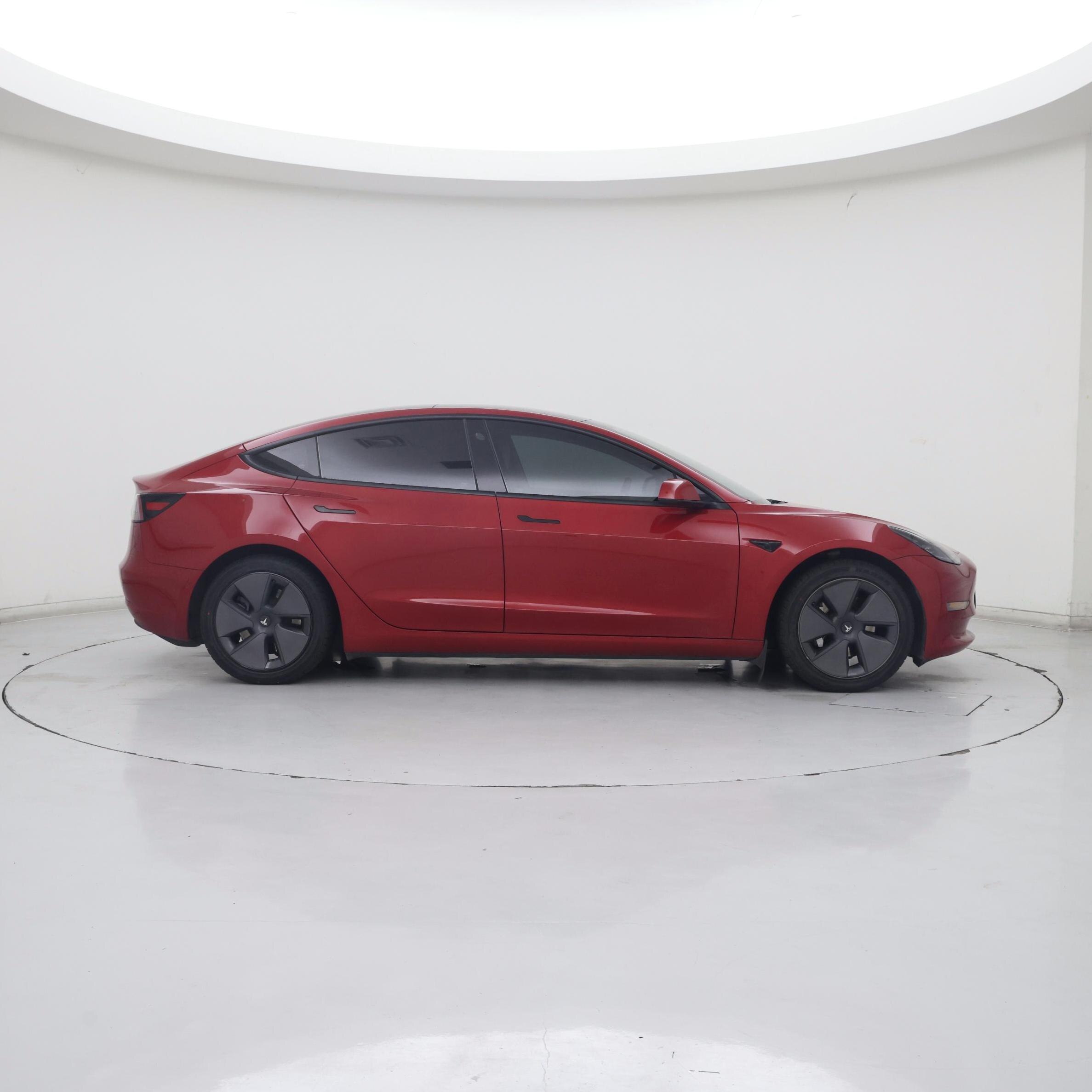 Thumbnail: 2021 Tesla Model 3 - 7